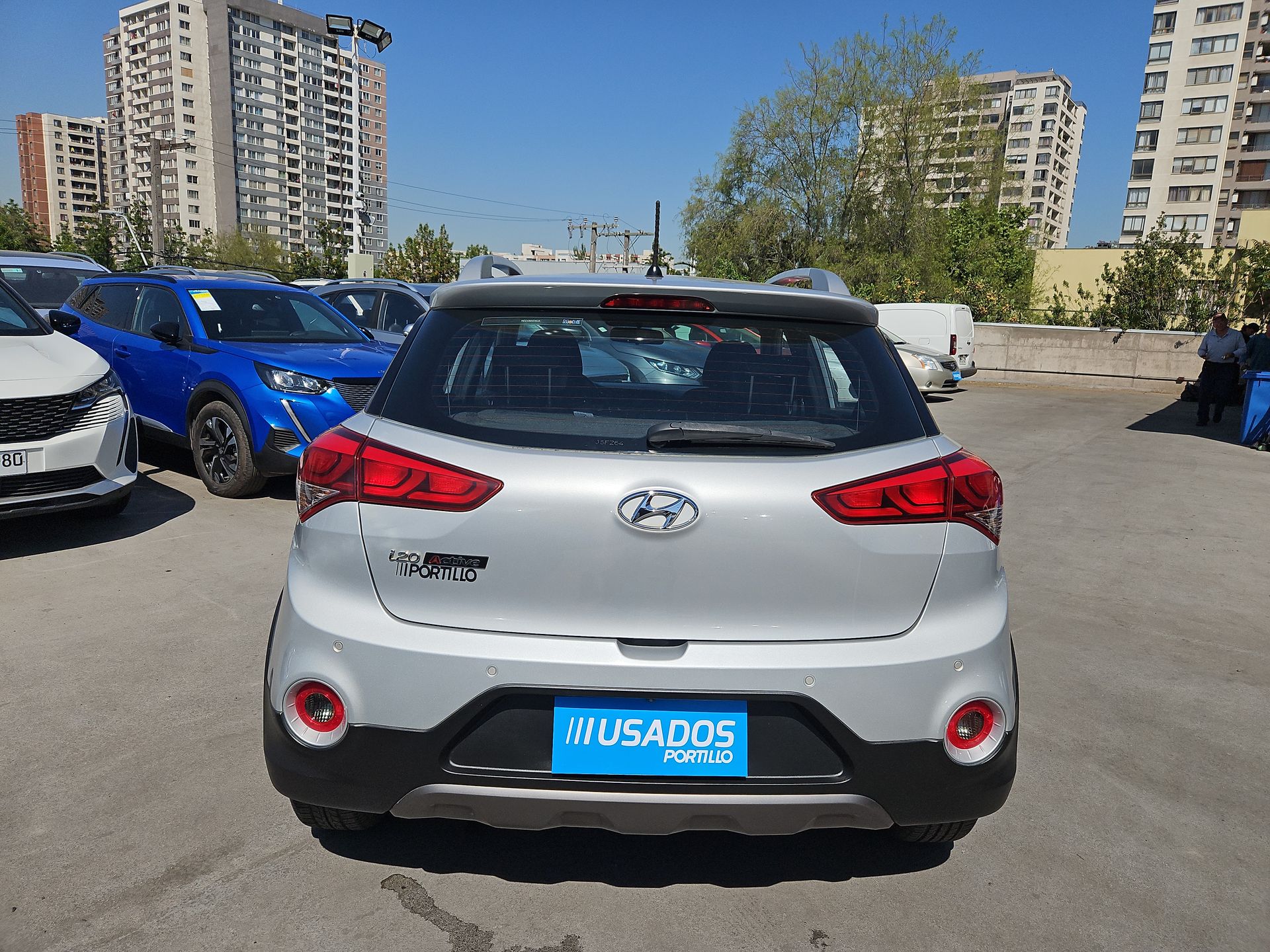 HYUNDAI - 6