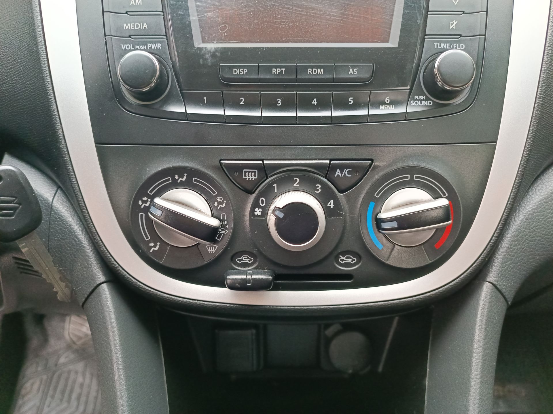 SUZUKI - 25