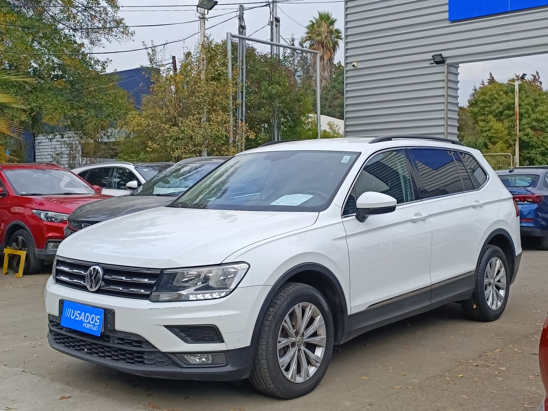 VOLKSWAGEN - 3