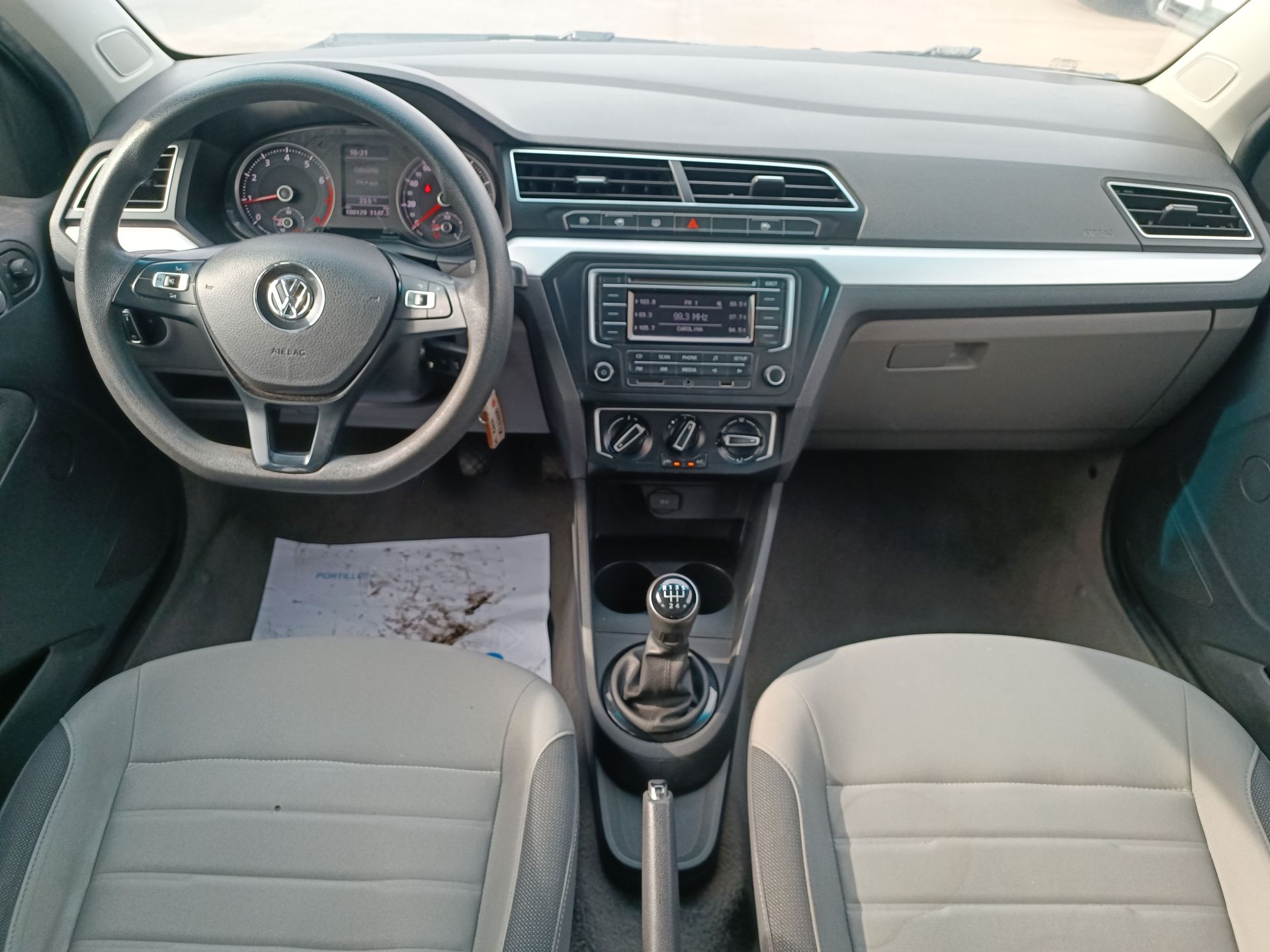 VOLKSWAGEN - 29