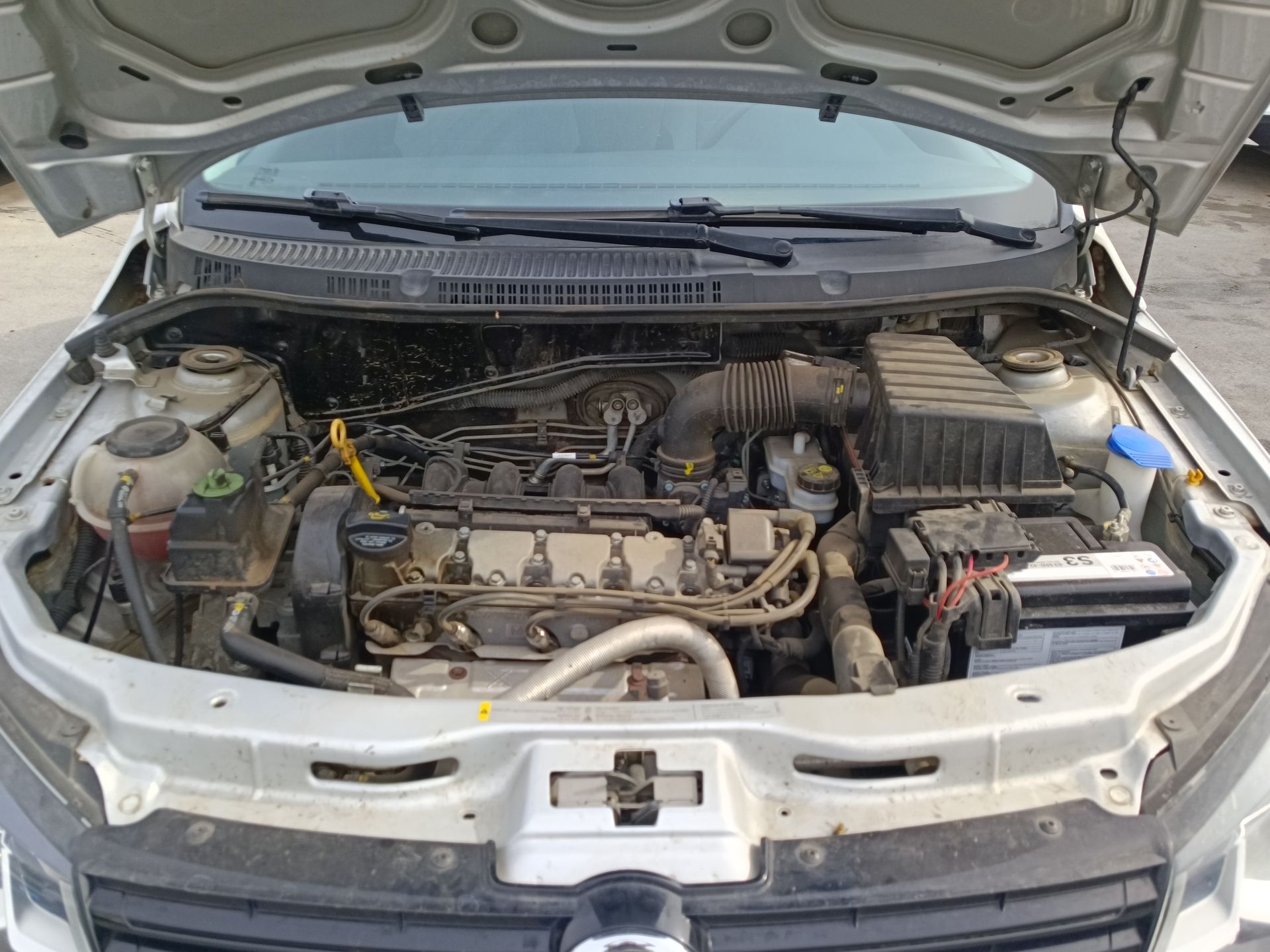 VOLKSWAGEN - 18