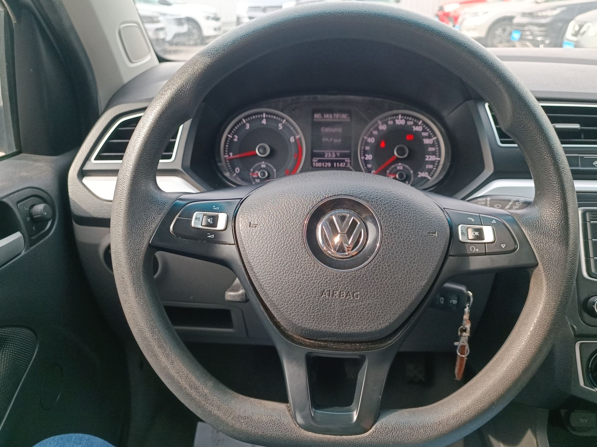 VOLKSWAGEN - 22