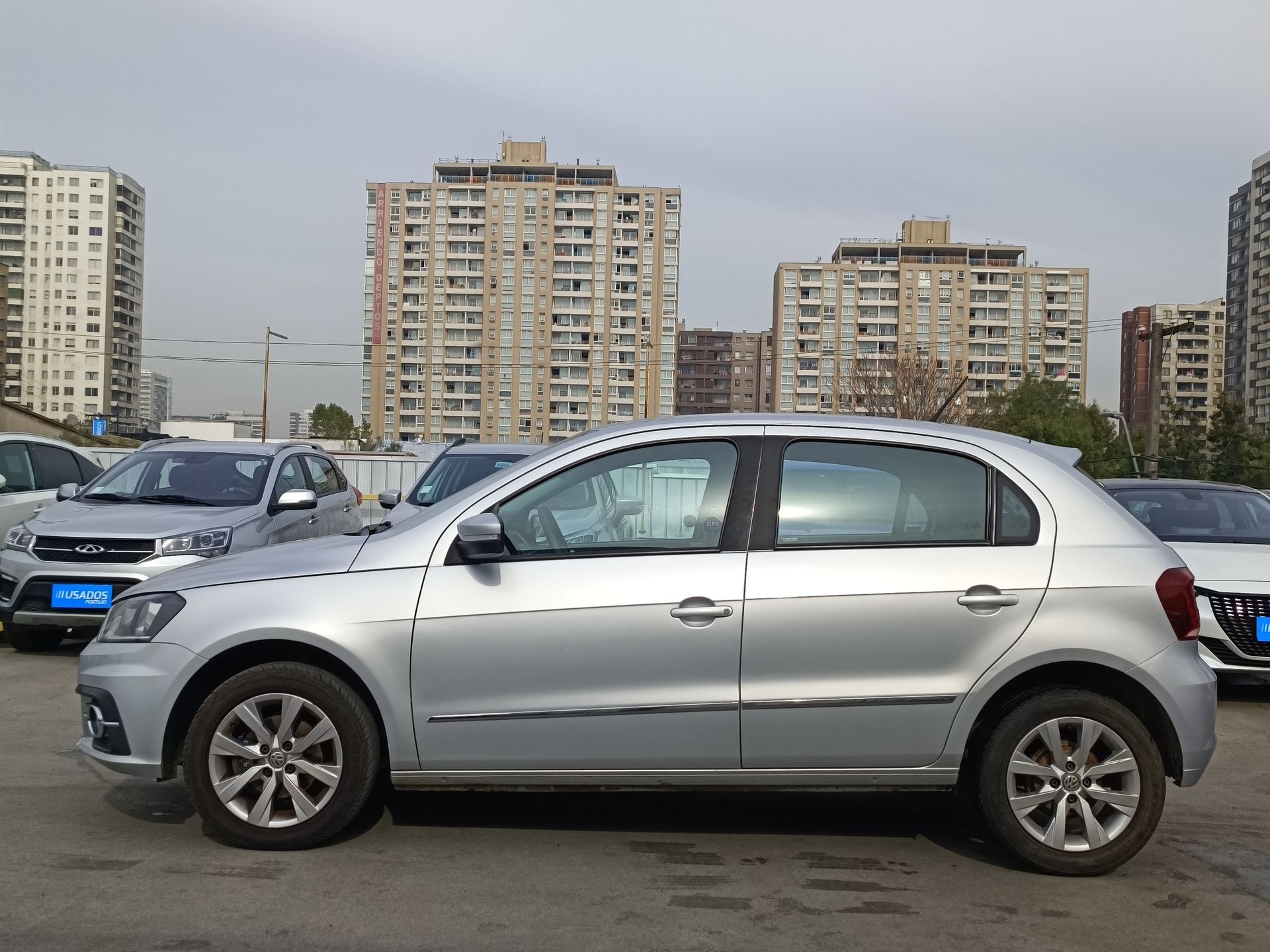 VOLKSWAGEN - 4