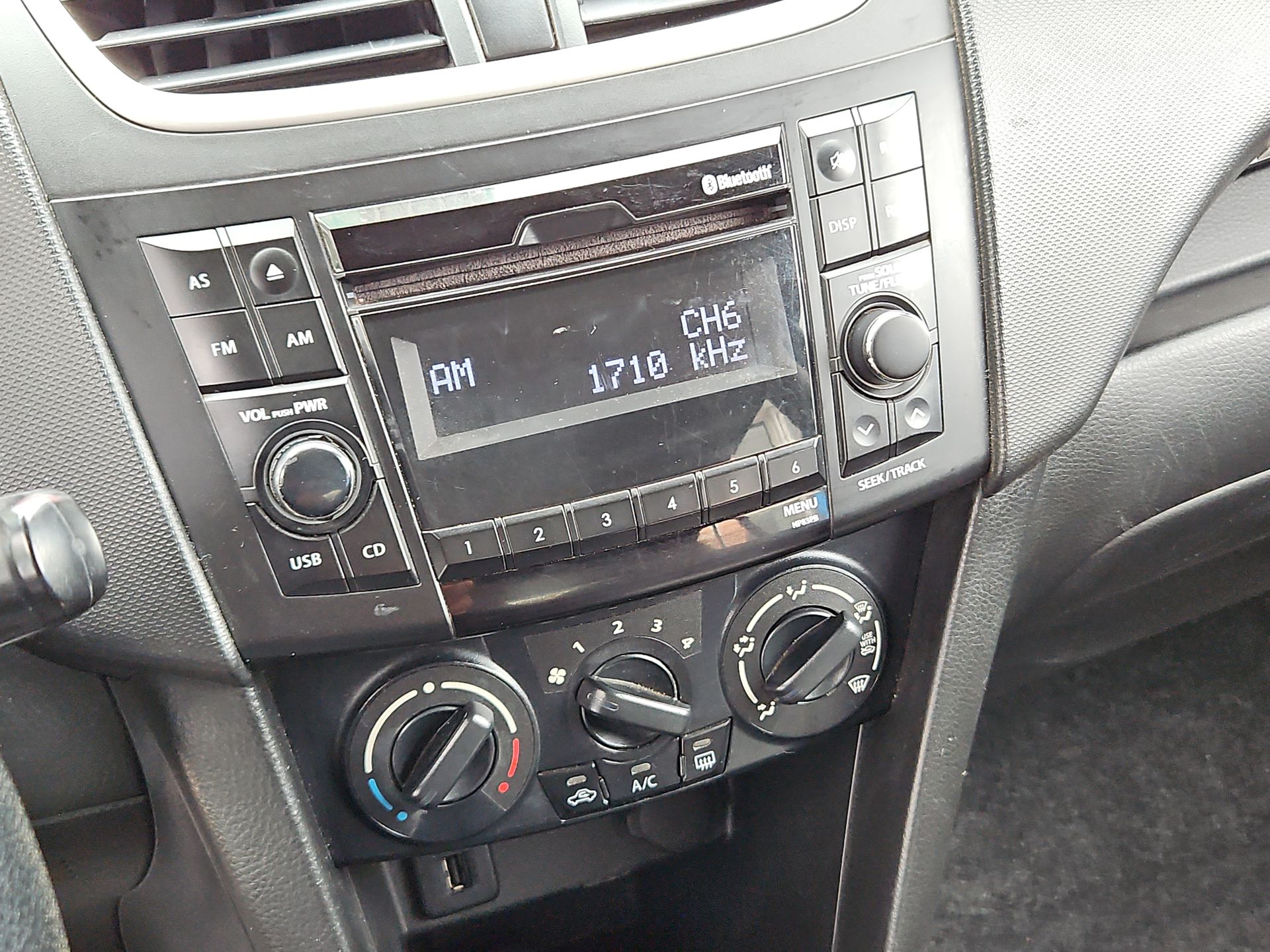 SUZUKI - 23