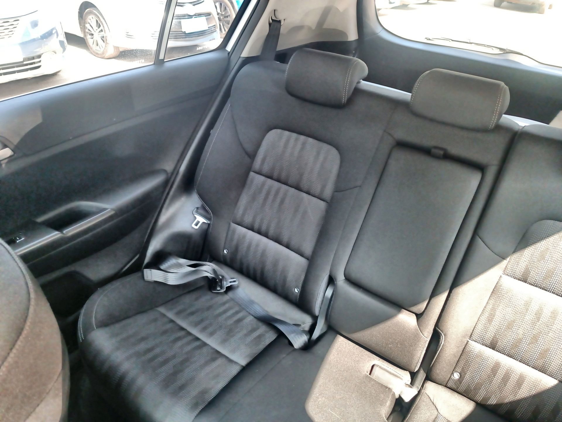 KIA - 12