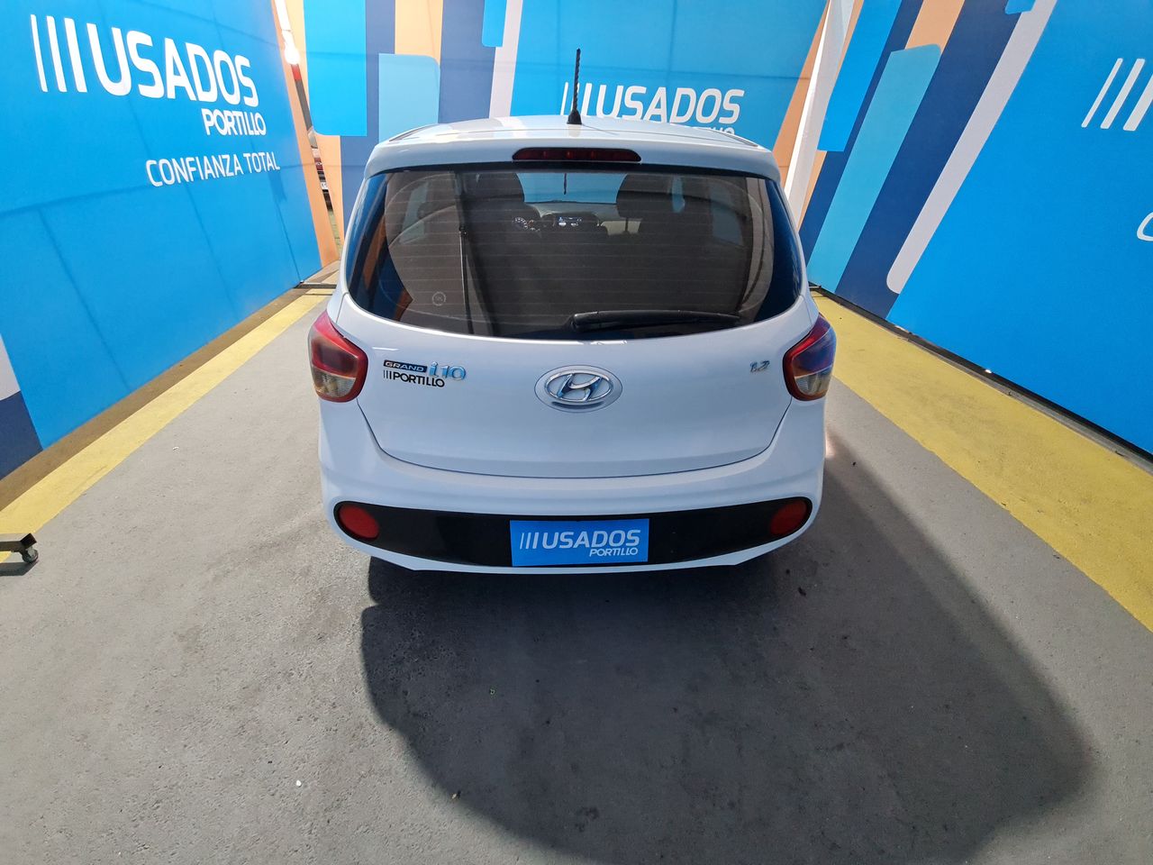 HYUNDAI - 6