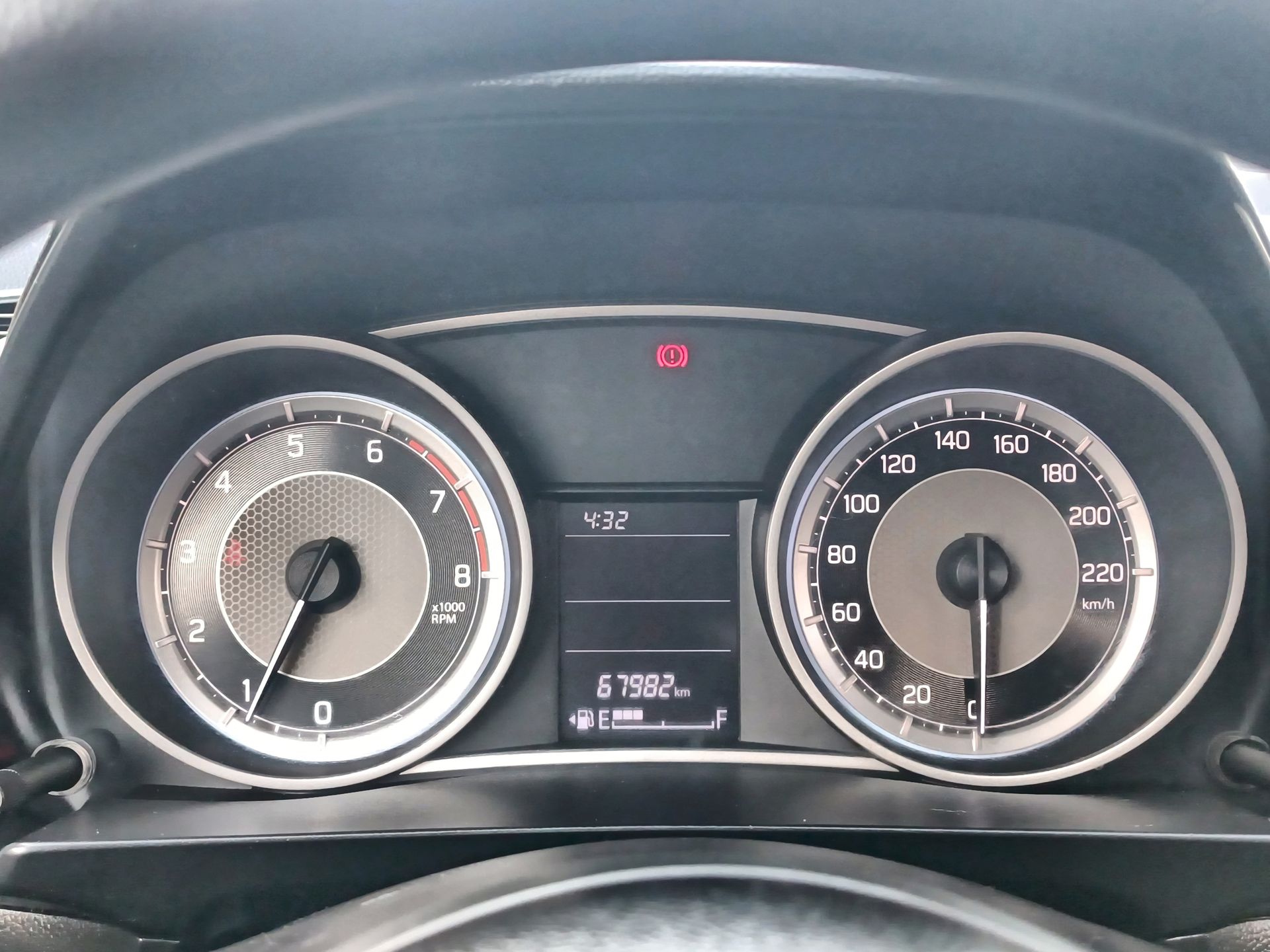 SUZUKI - 23