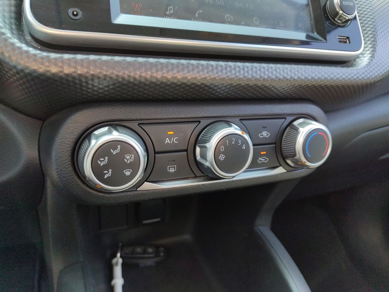 NISSAN - 28