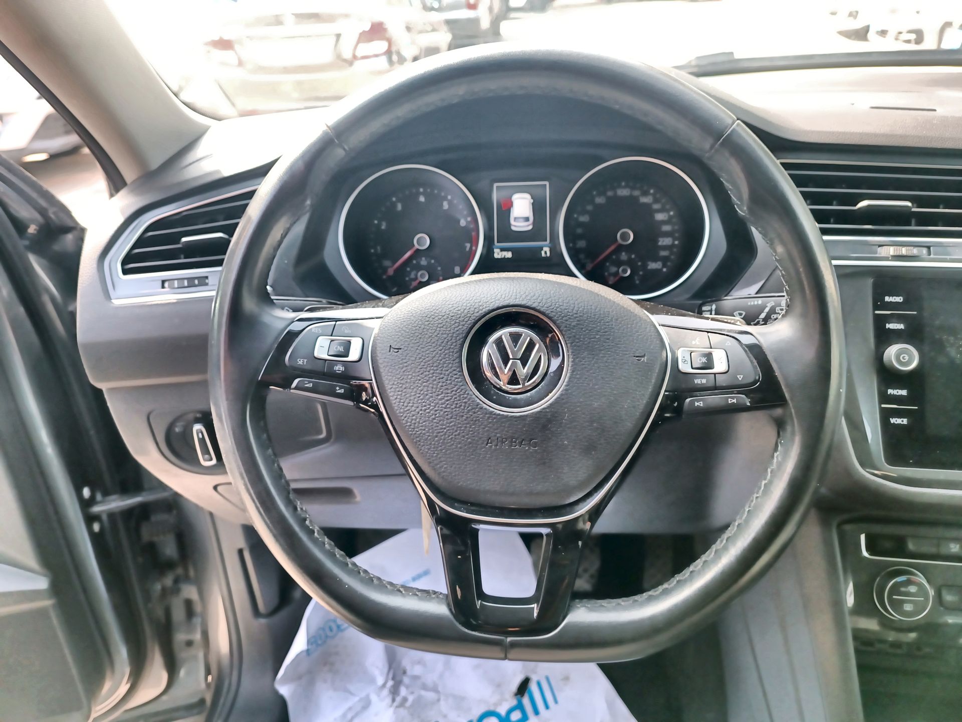 VOLKSWAGEN - 22