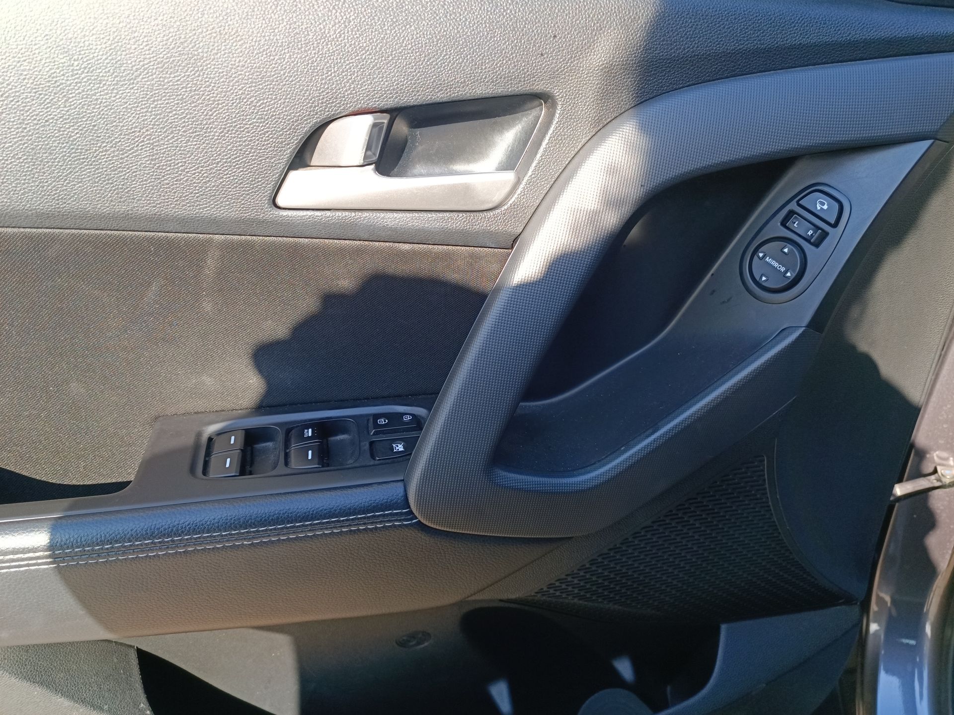 HYUNDAI - 19