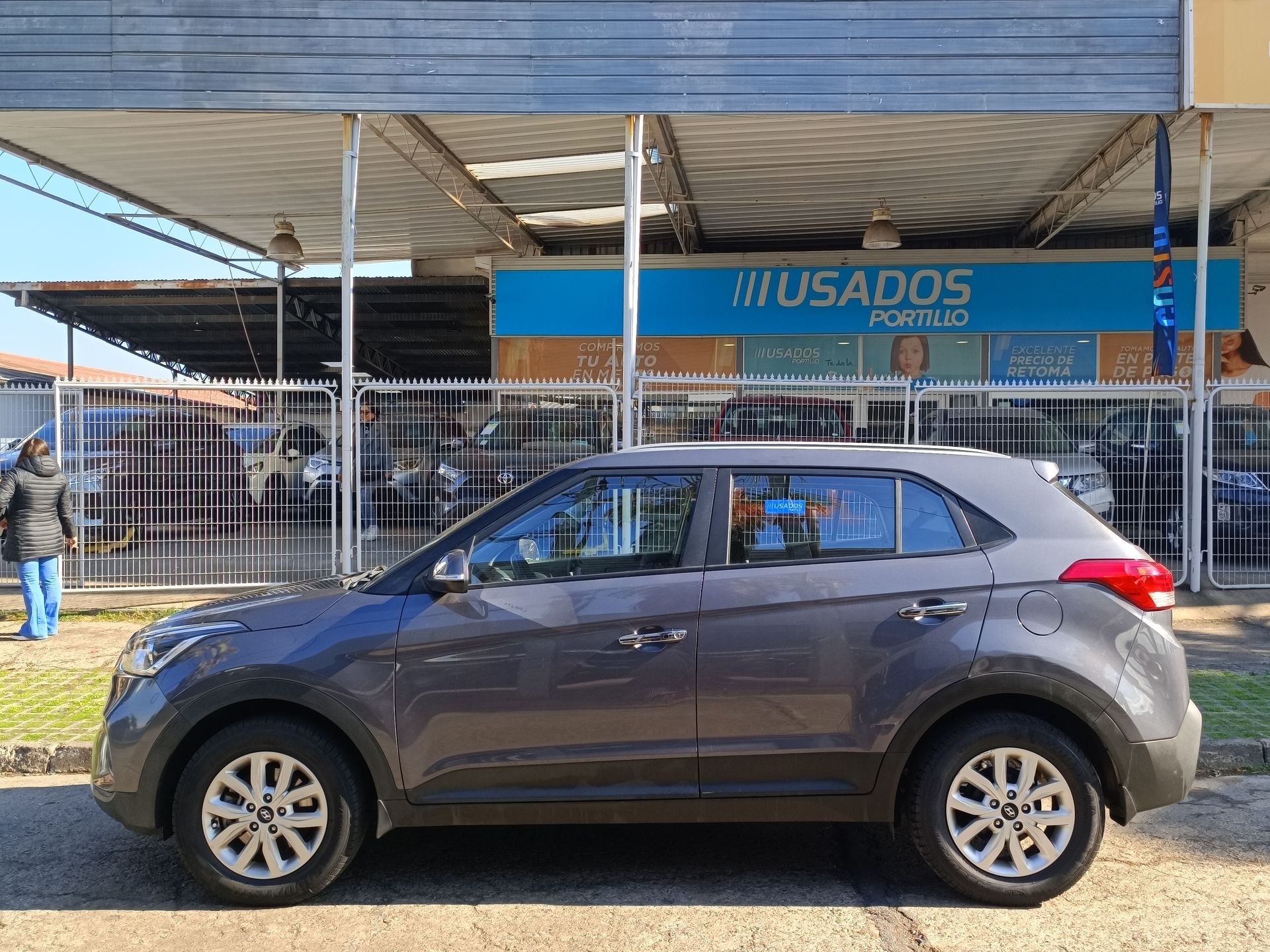 HYUNDAI - 4