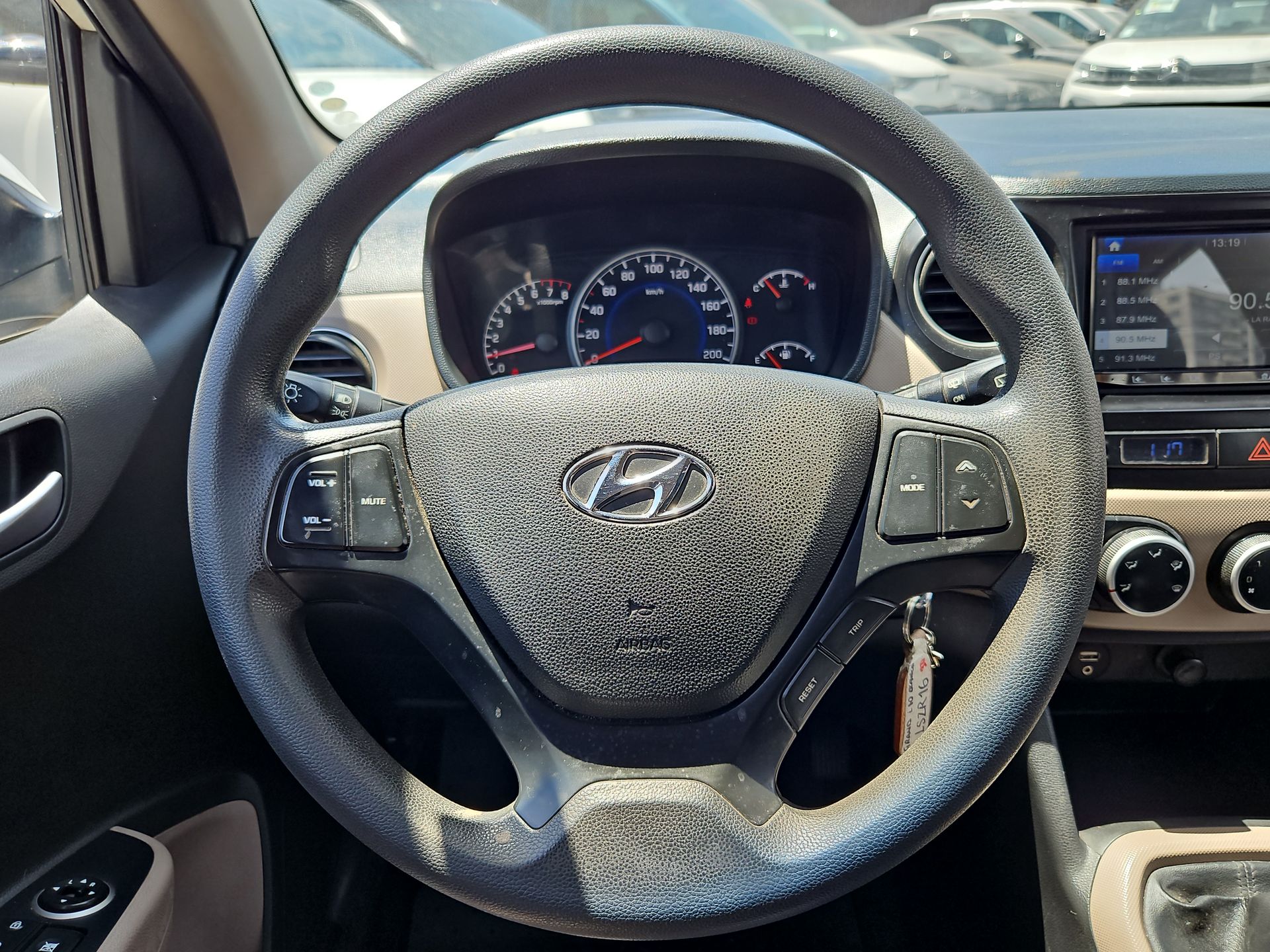 HYUNDAI - 19