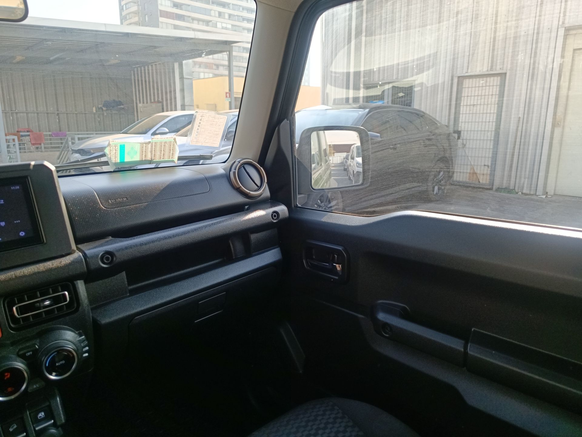 SUZUKI - 10