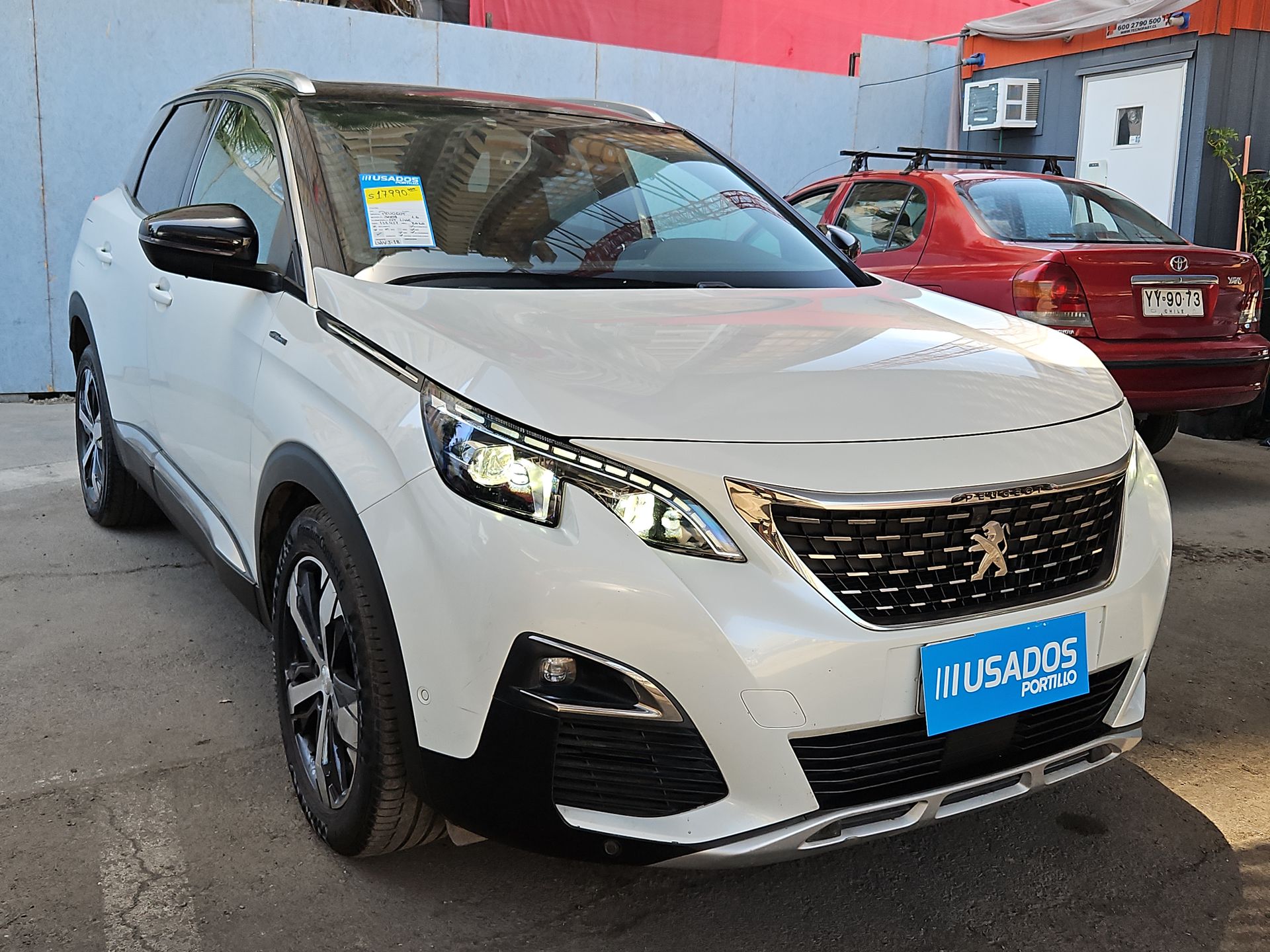 PEUGEOT 3008