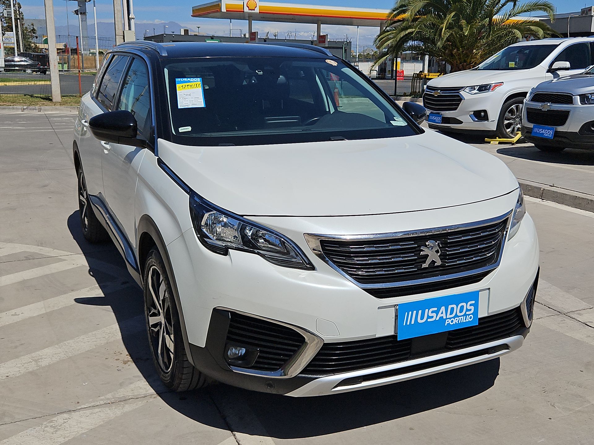 PEUGEOT 5008