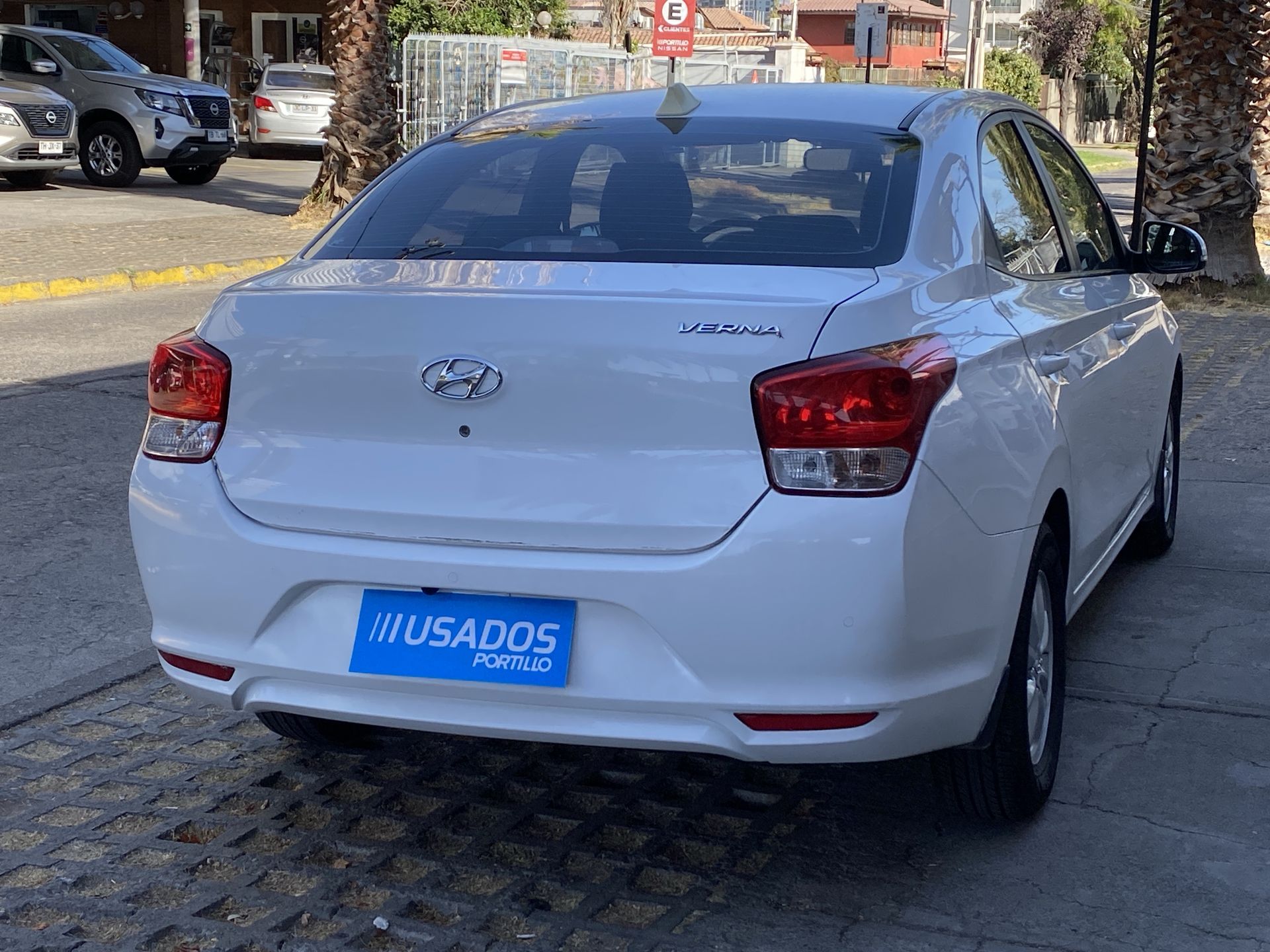 HYUNDAI - 7