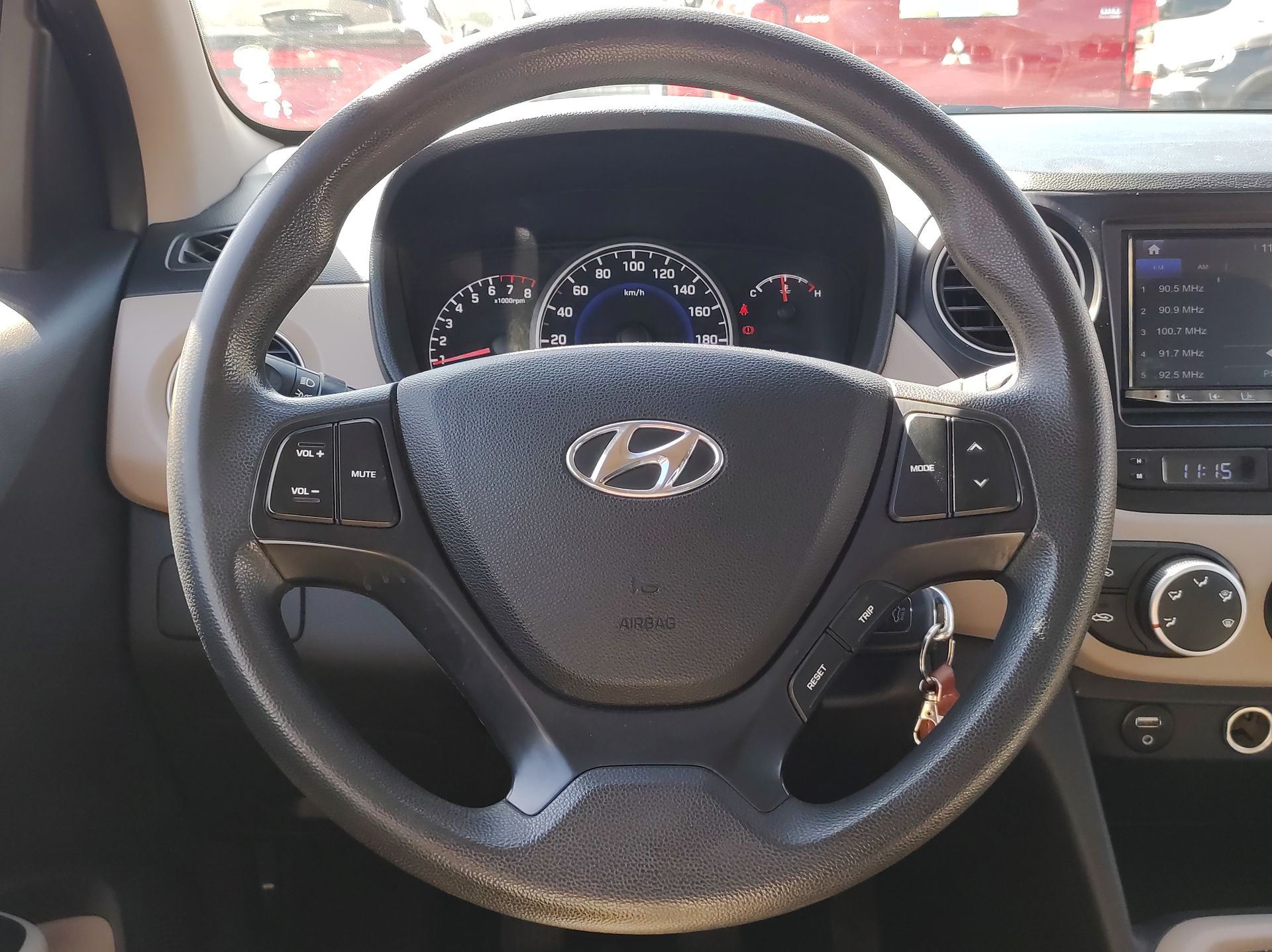 HYUNDAI - 13