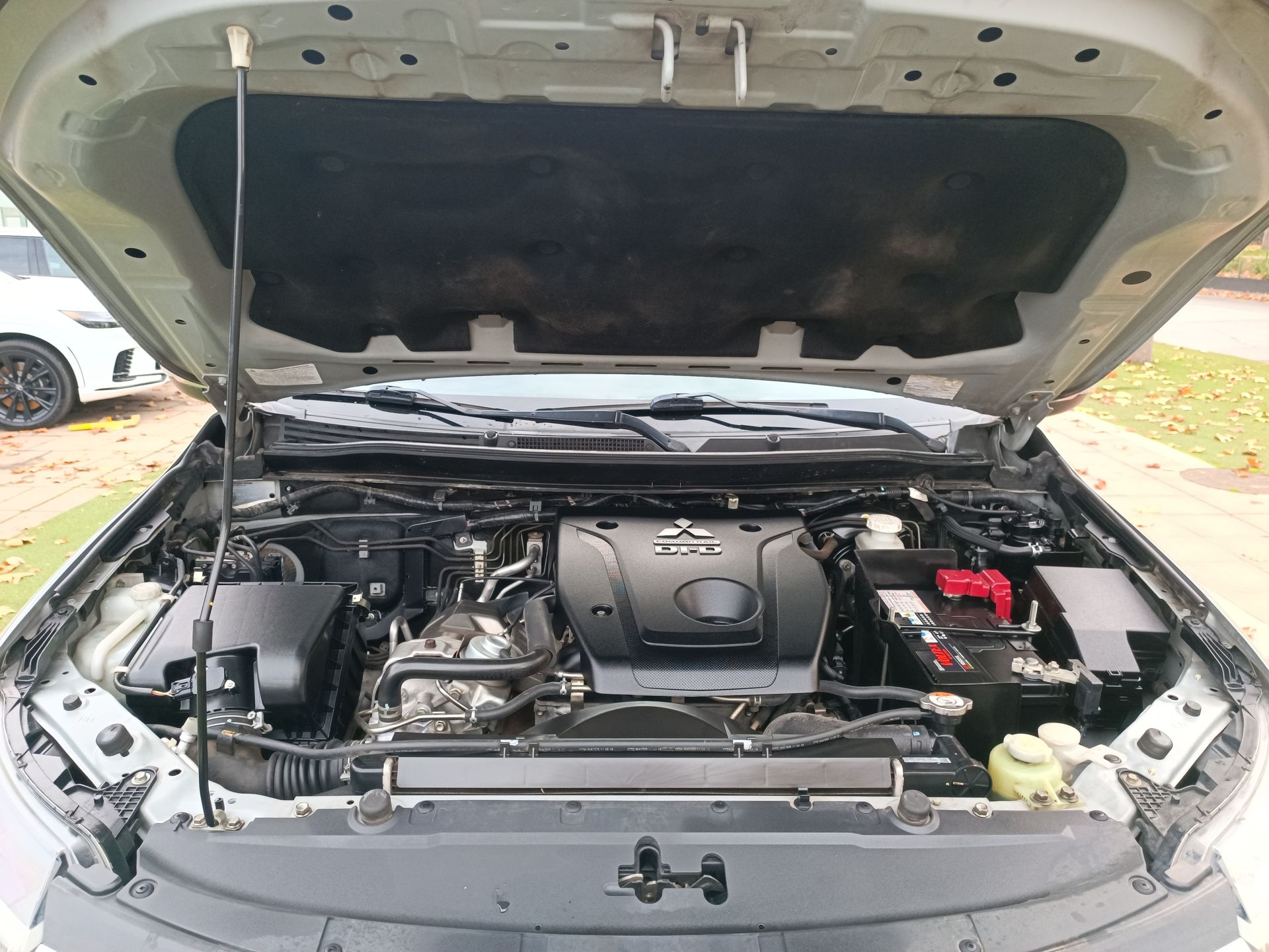 MITSUBISHI - 18