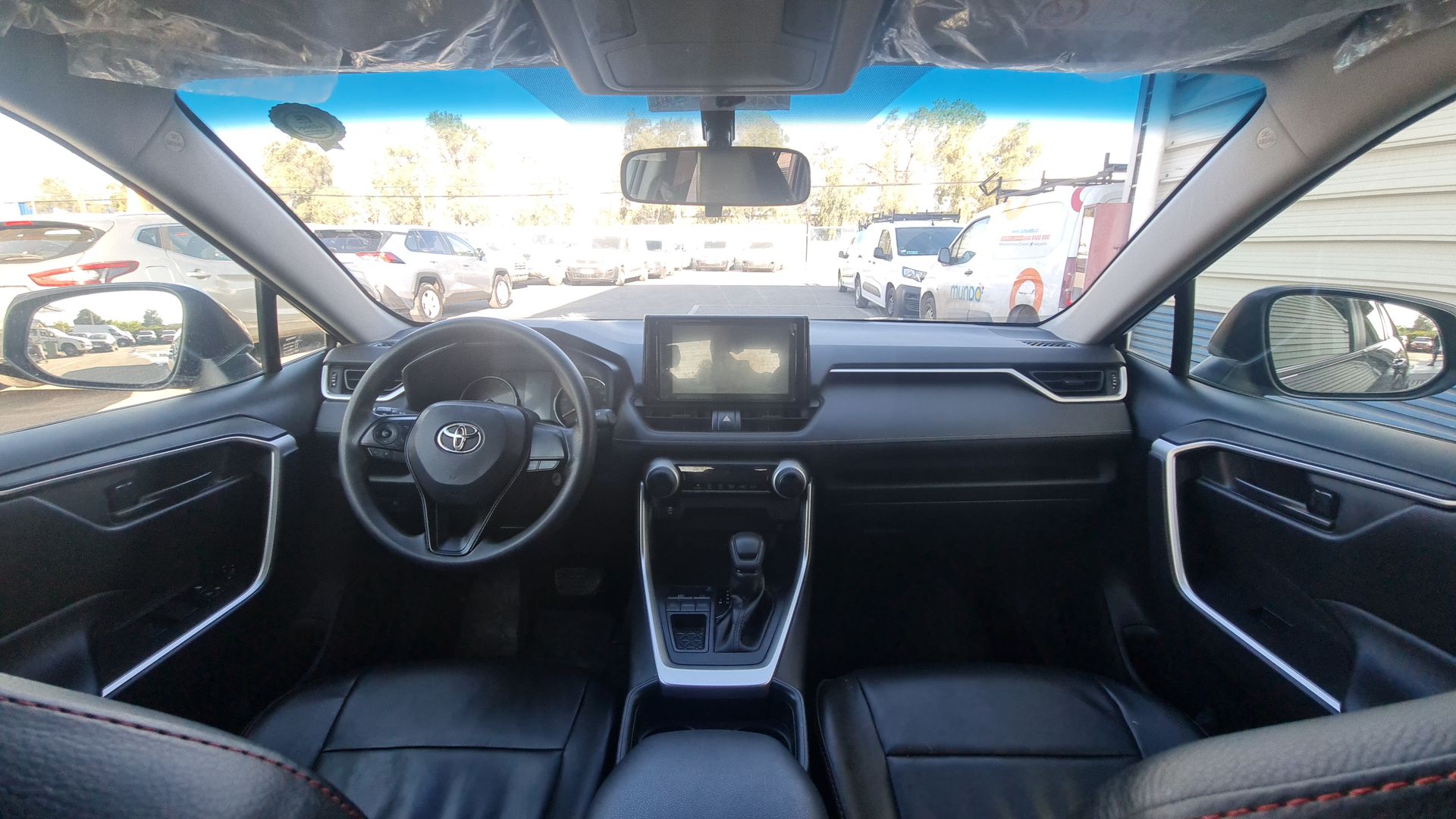 TOYOTA - 28