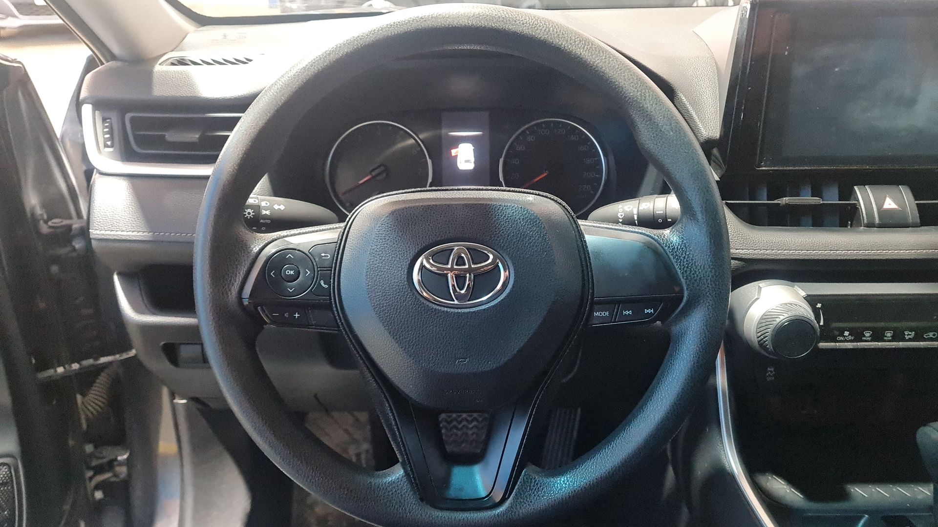 TOYOTA - 20