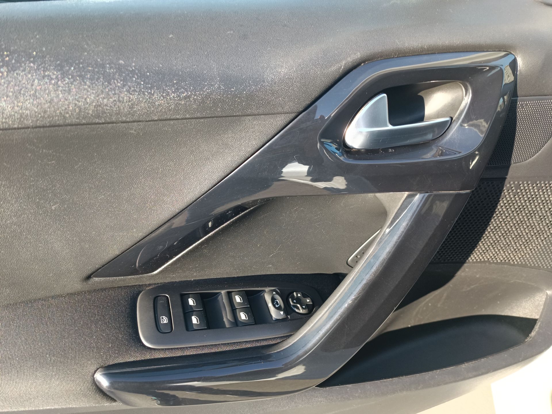 PEUGEOT - 19