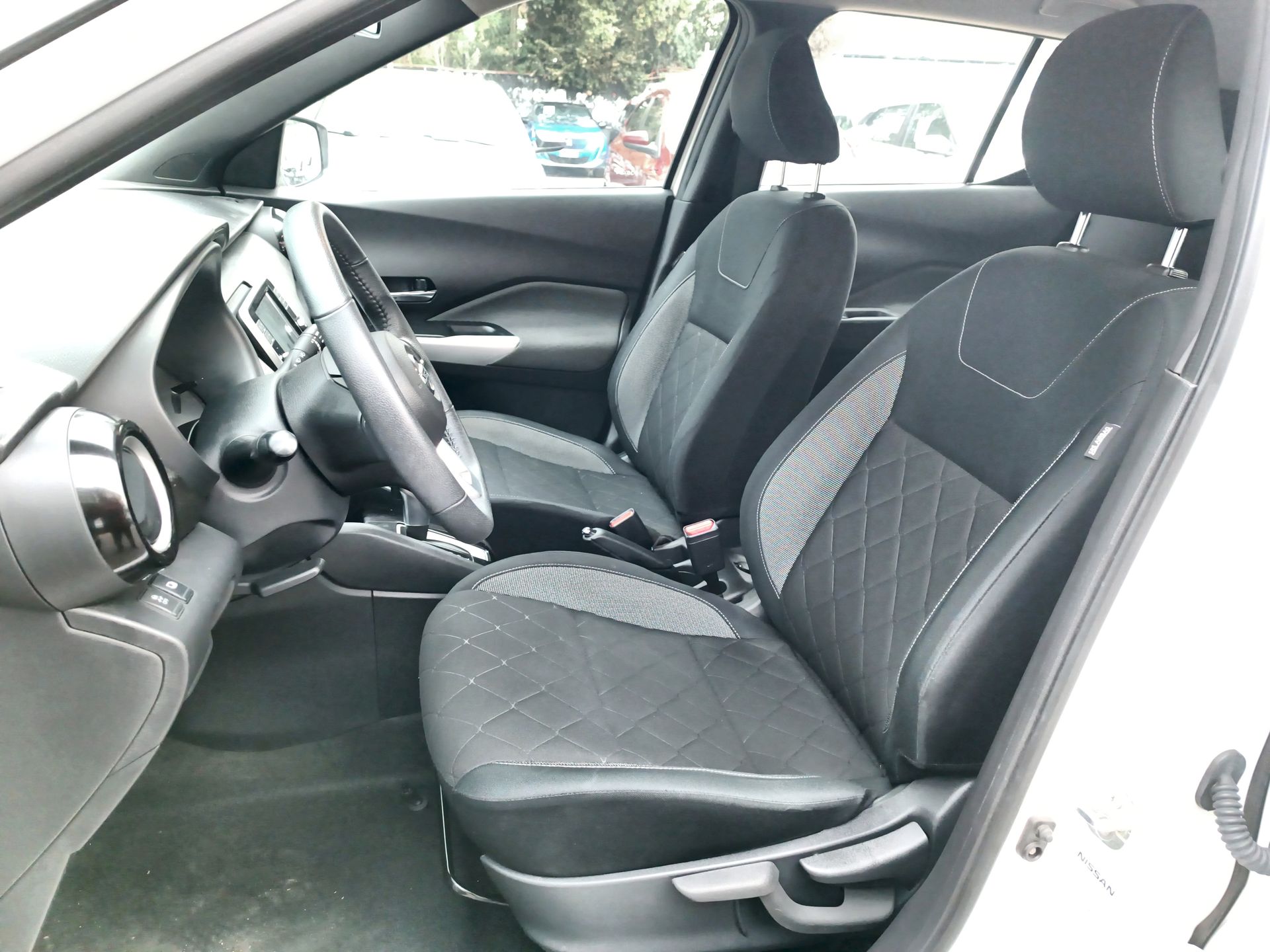NISSAN - 21