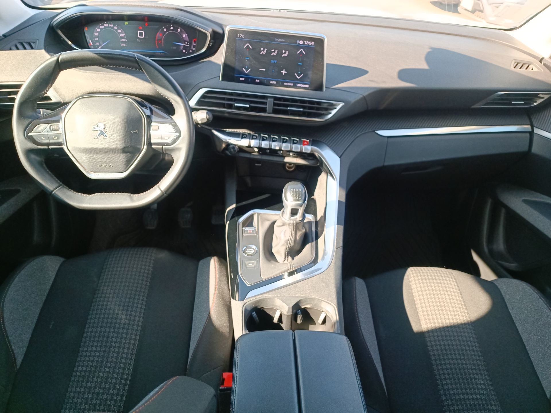 PEUGEOT - 30