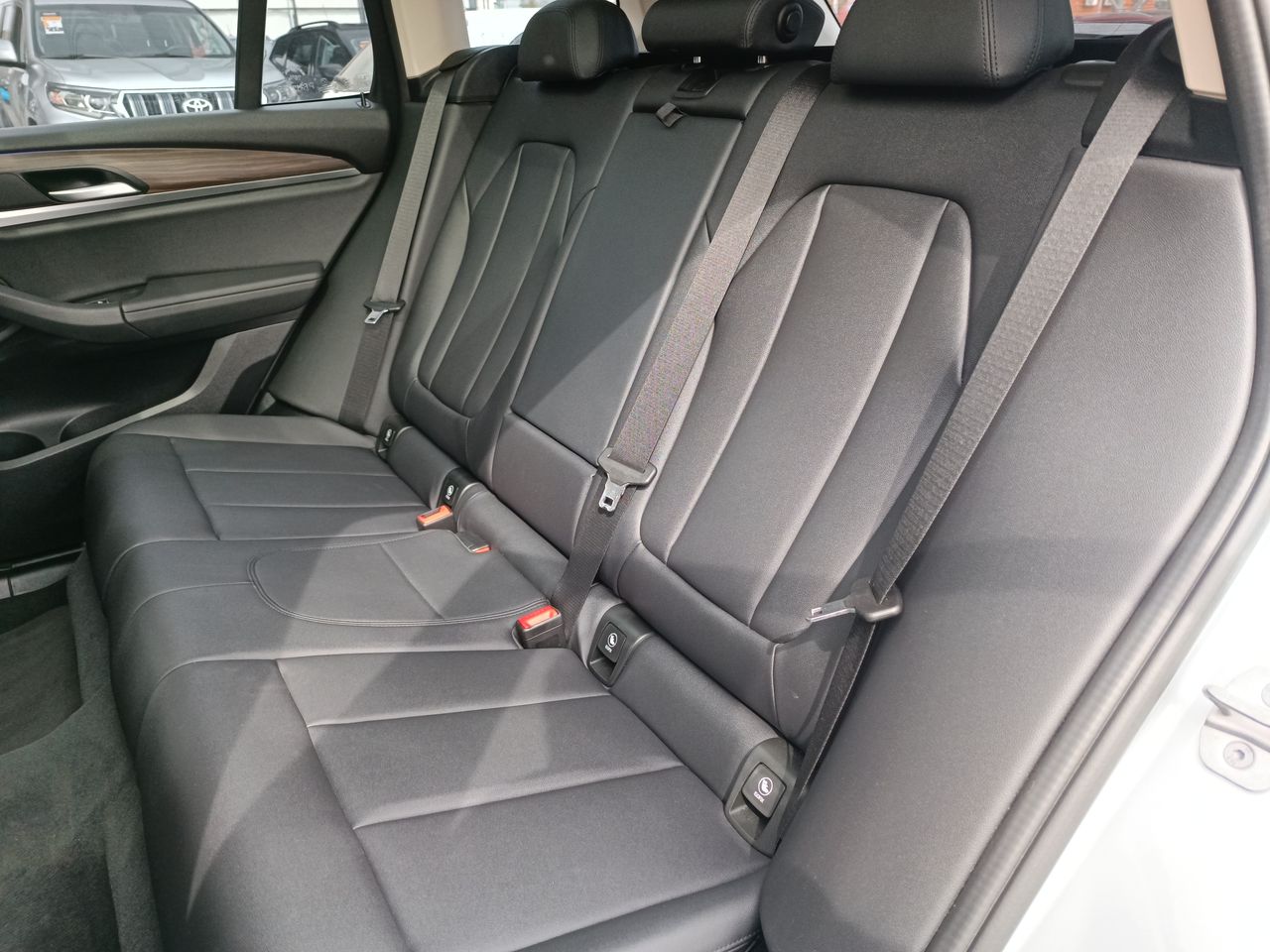 BMW - 32