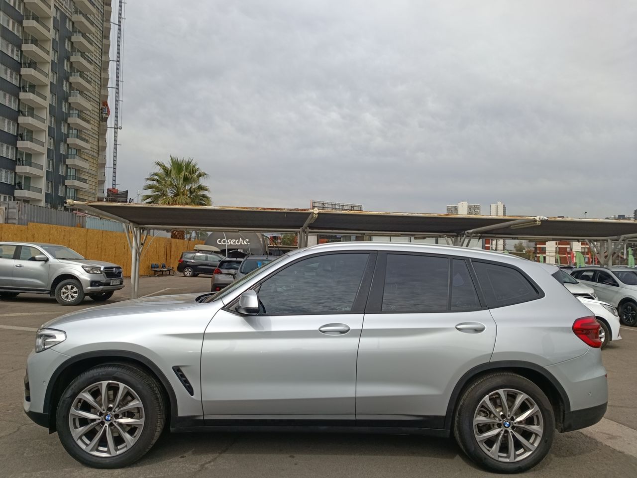 BMW - 4