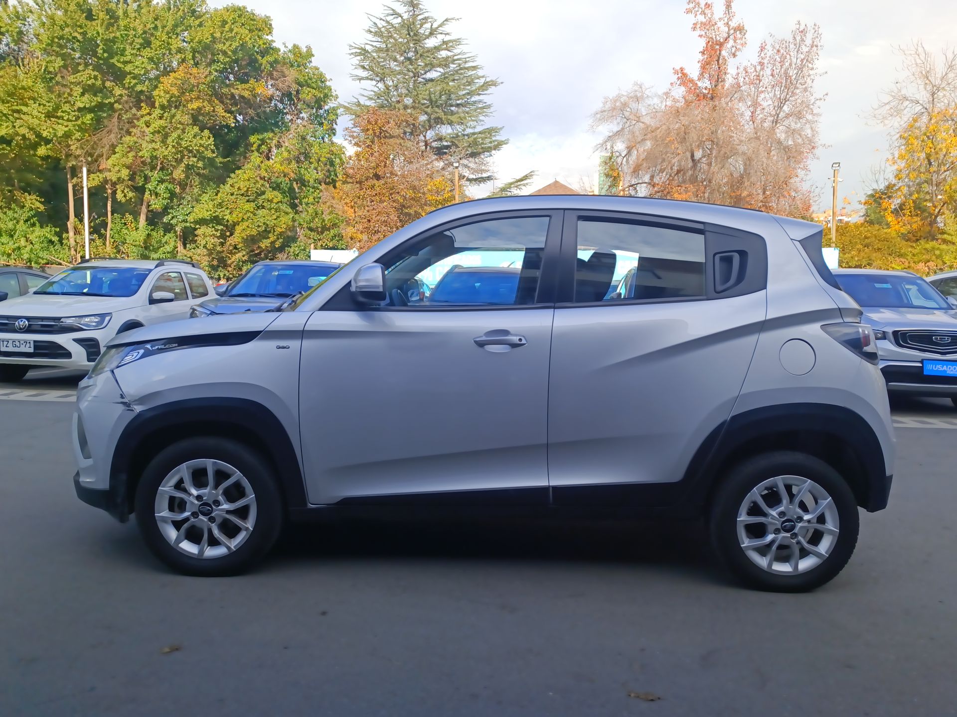 MAHINDRA - 4