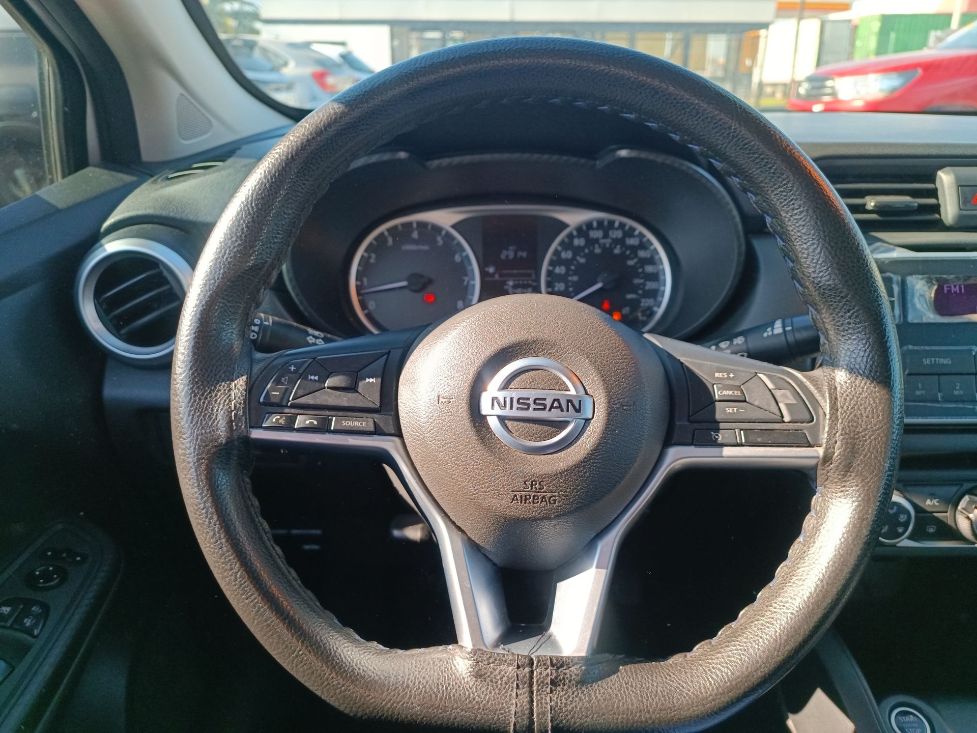 NISSAN - 22