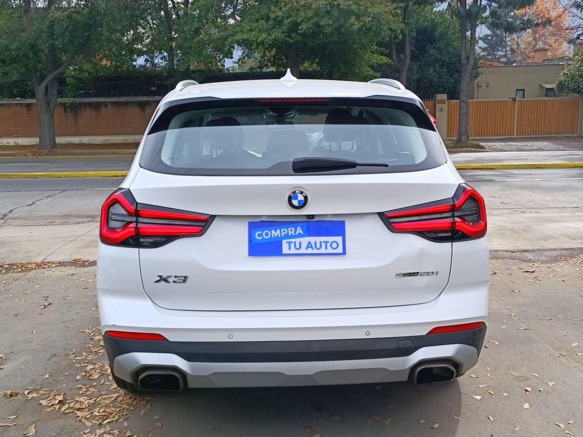 BMW - 6