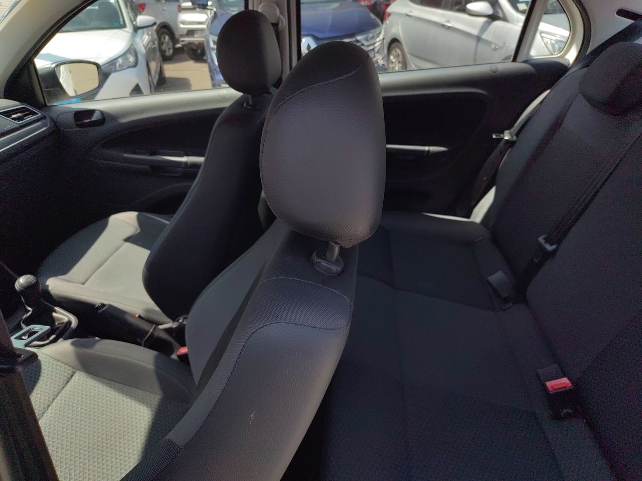 VOLKSWAGEN - 16