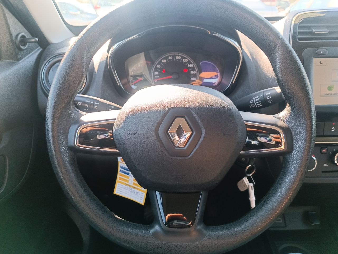 RENAULT - 26