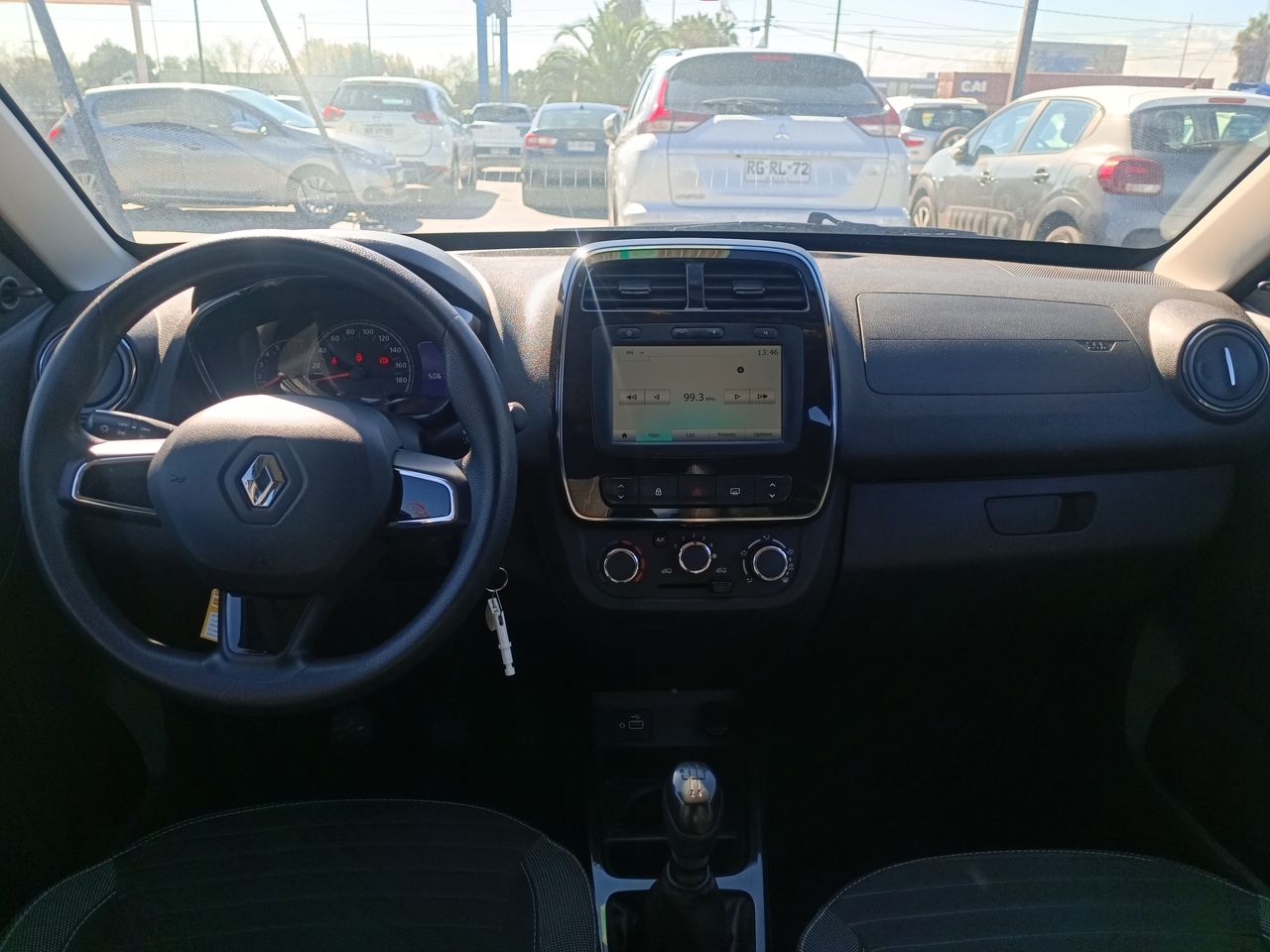 RENAULT - 9