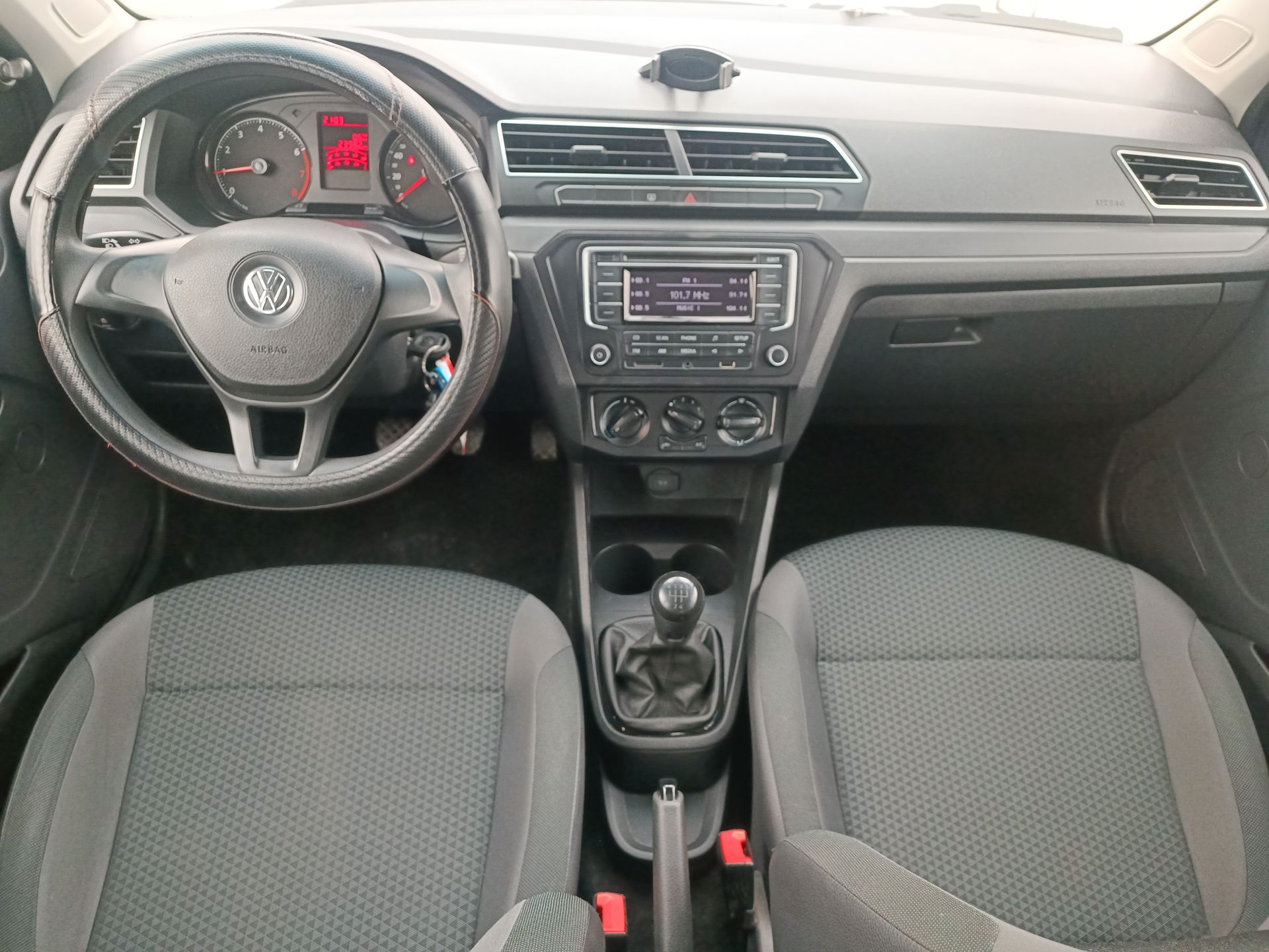 VOLKSWAGEN - 29