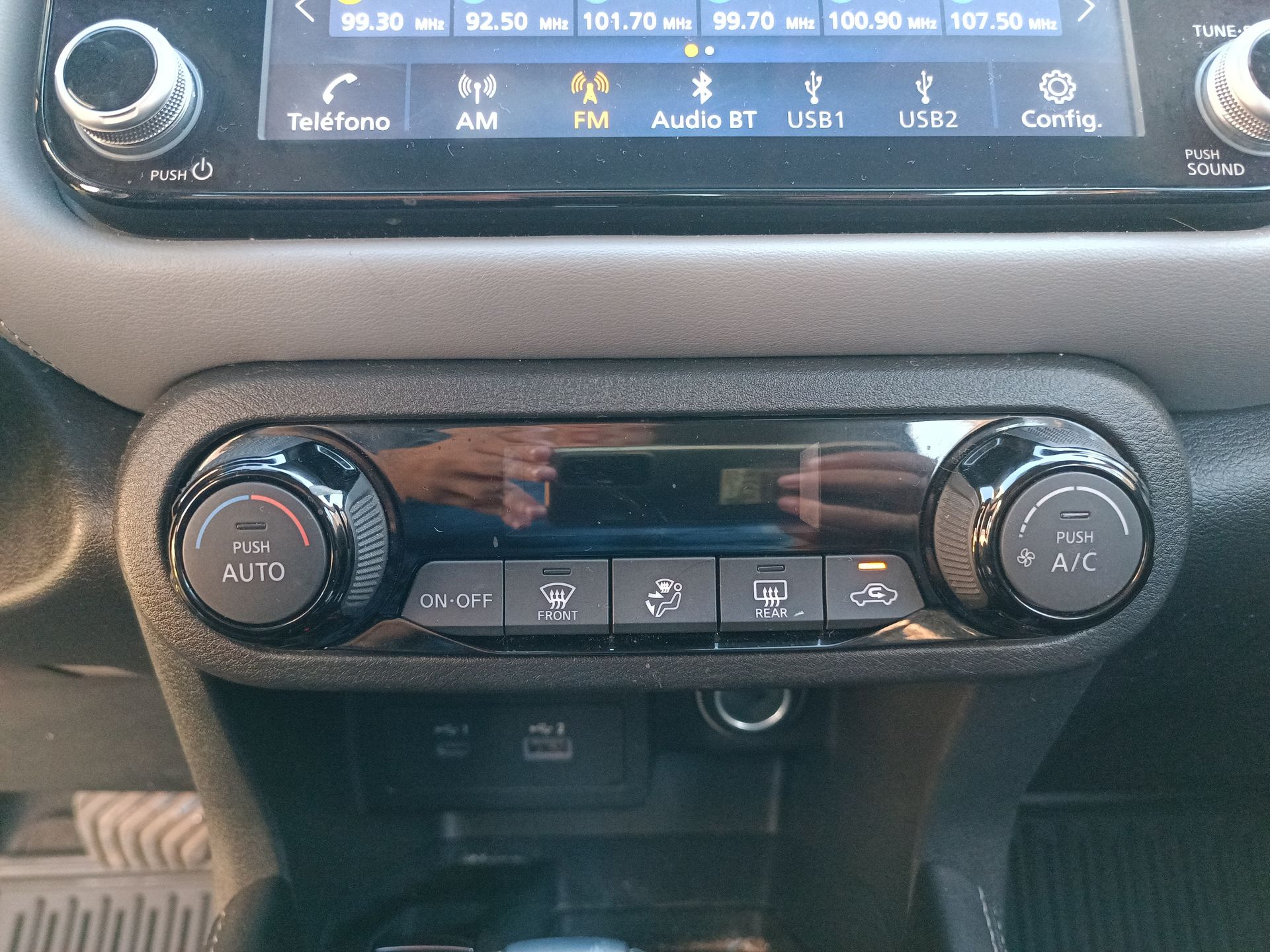 NISSAN - 26
