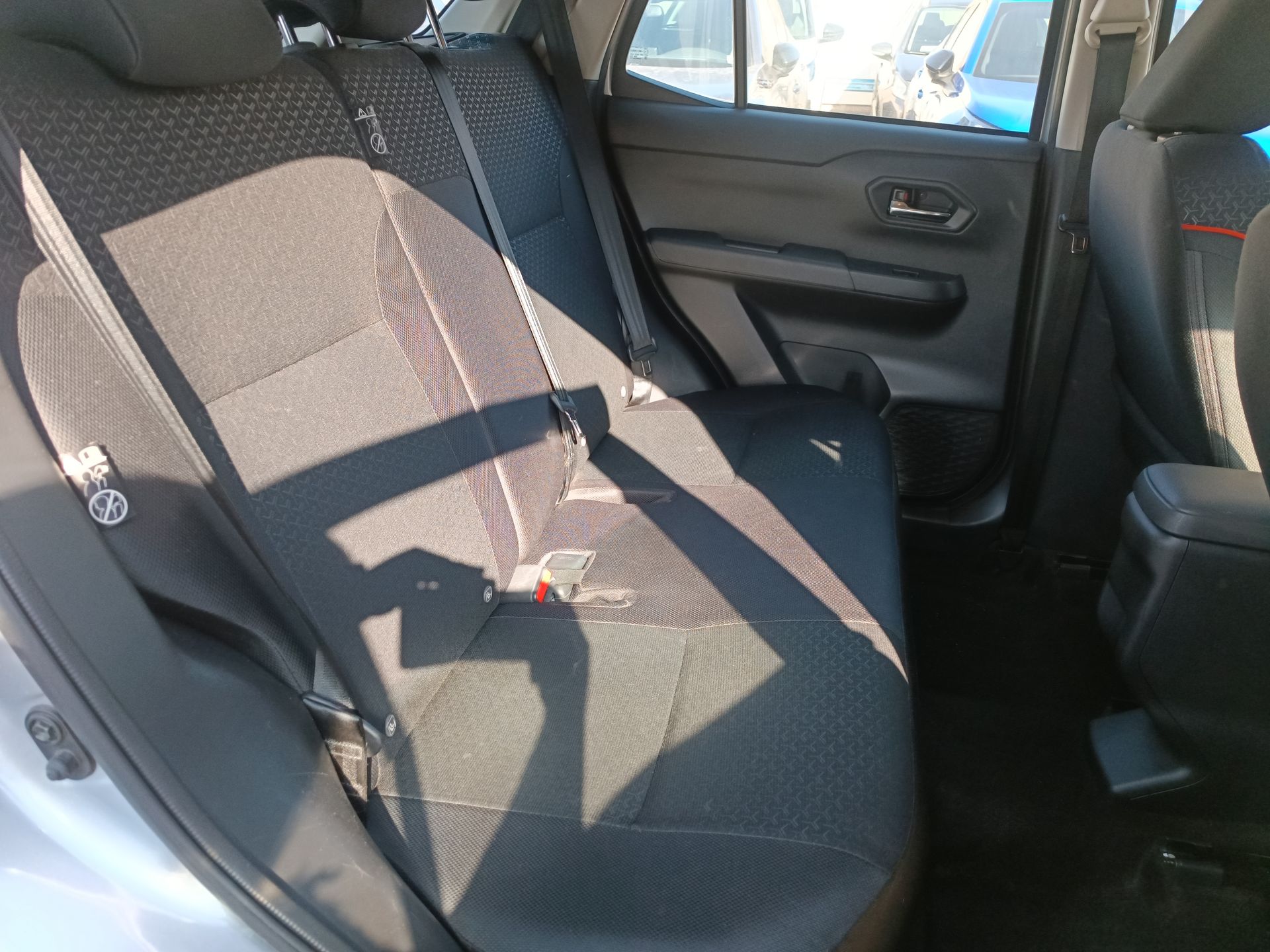 TOYOTA - 28