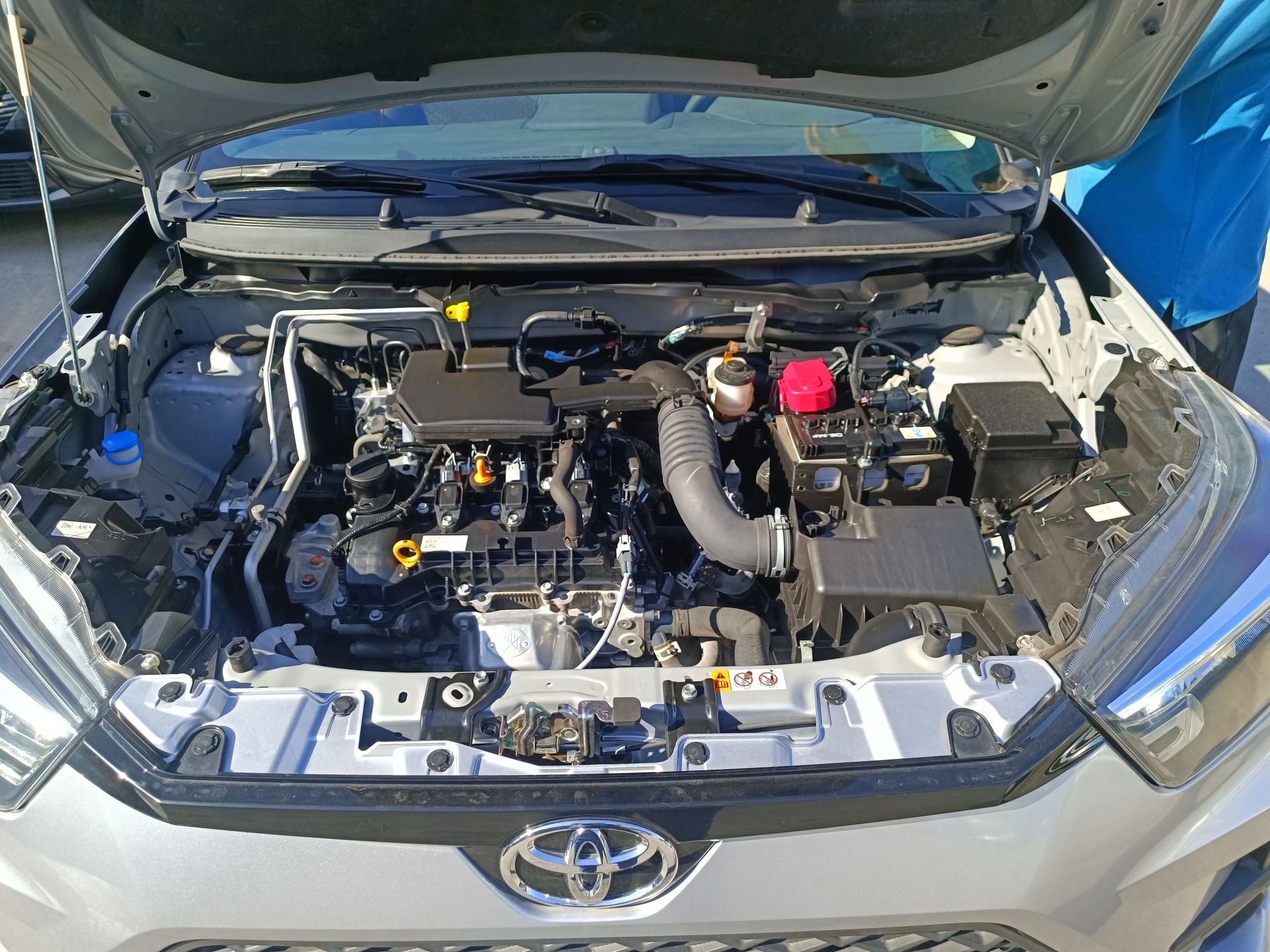 TOYOTA - 18