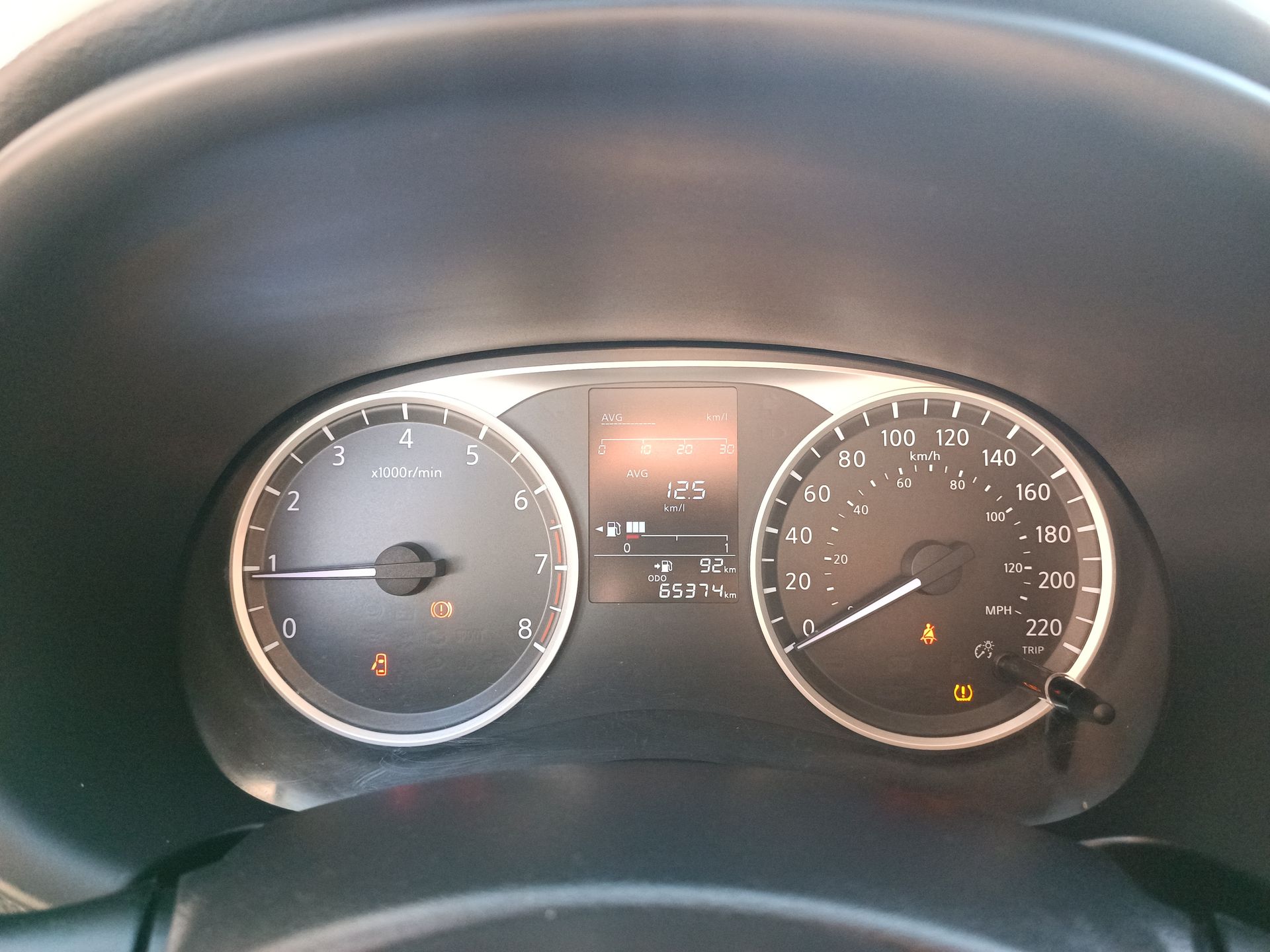 NISSAN - 23