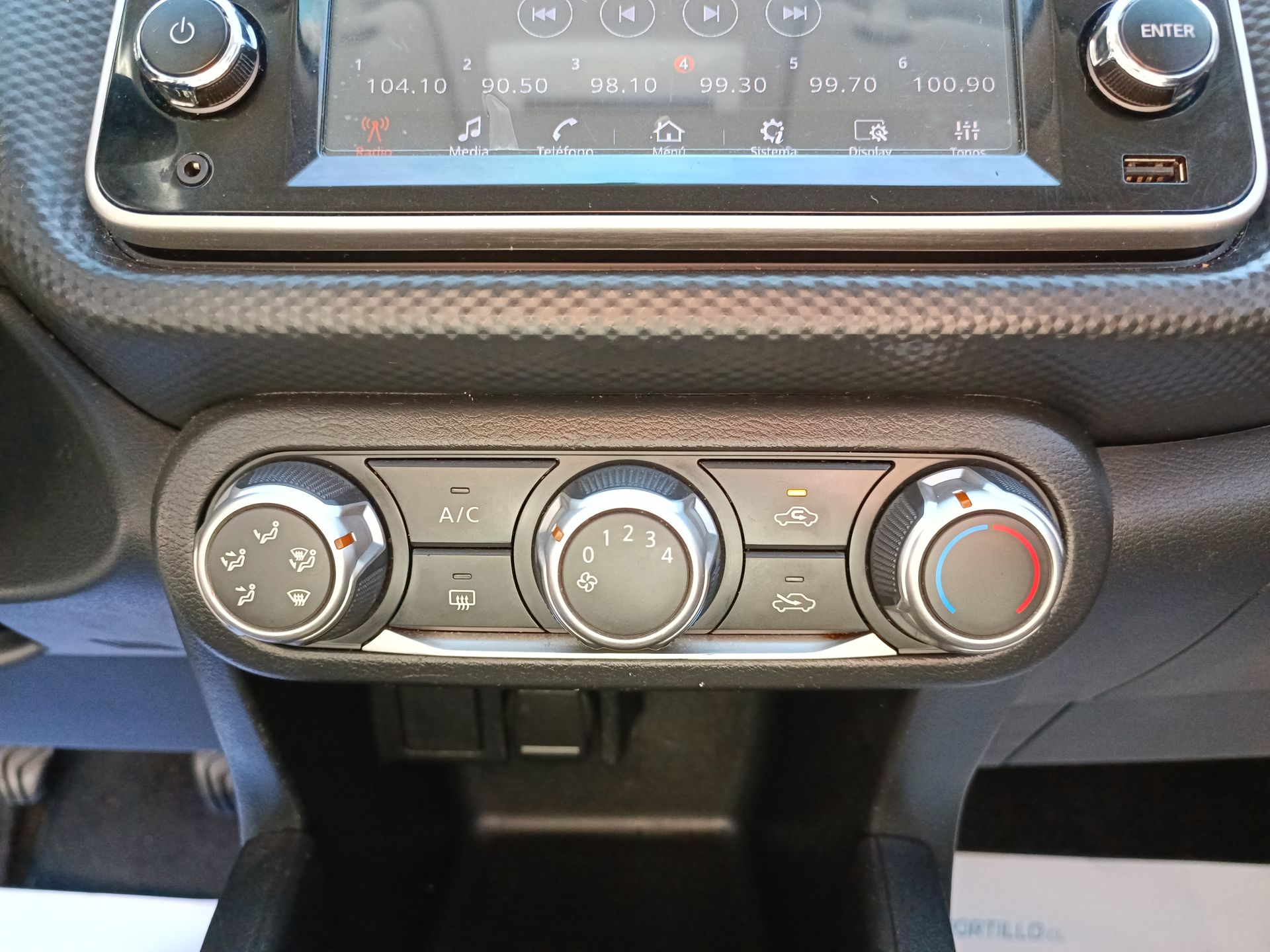 NISSAN - 25