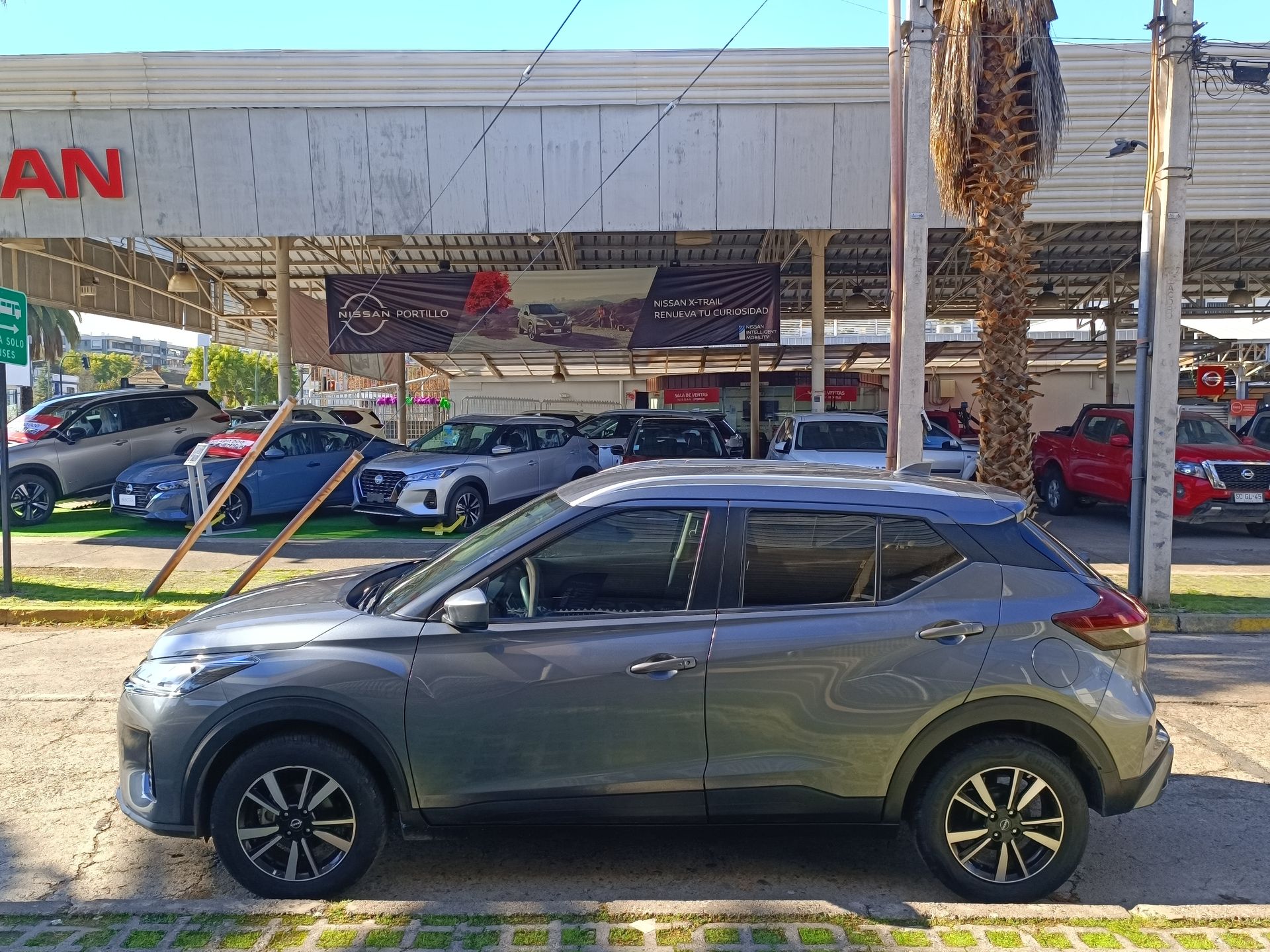 NISSAN - 4