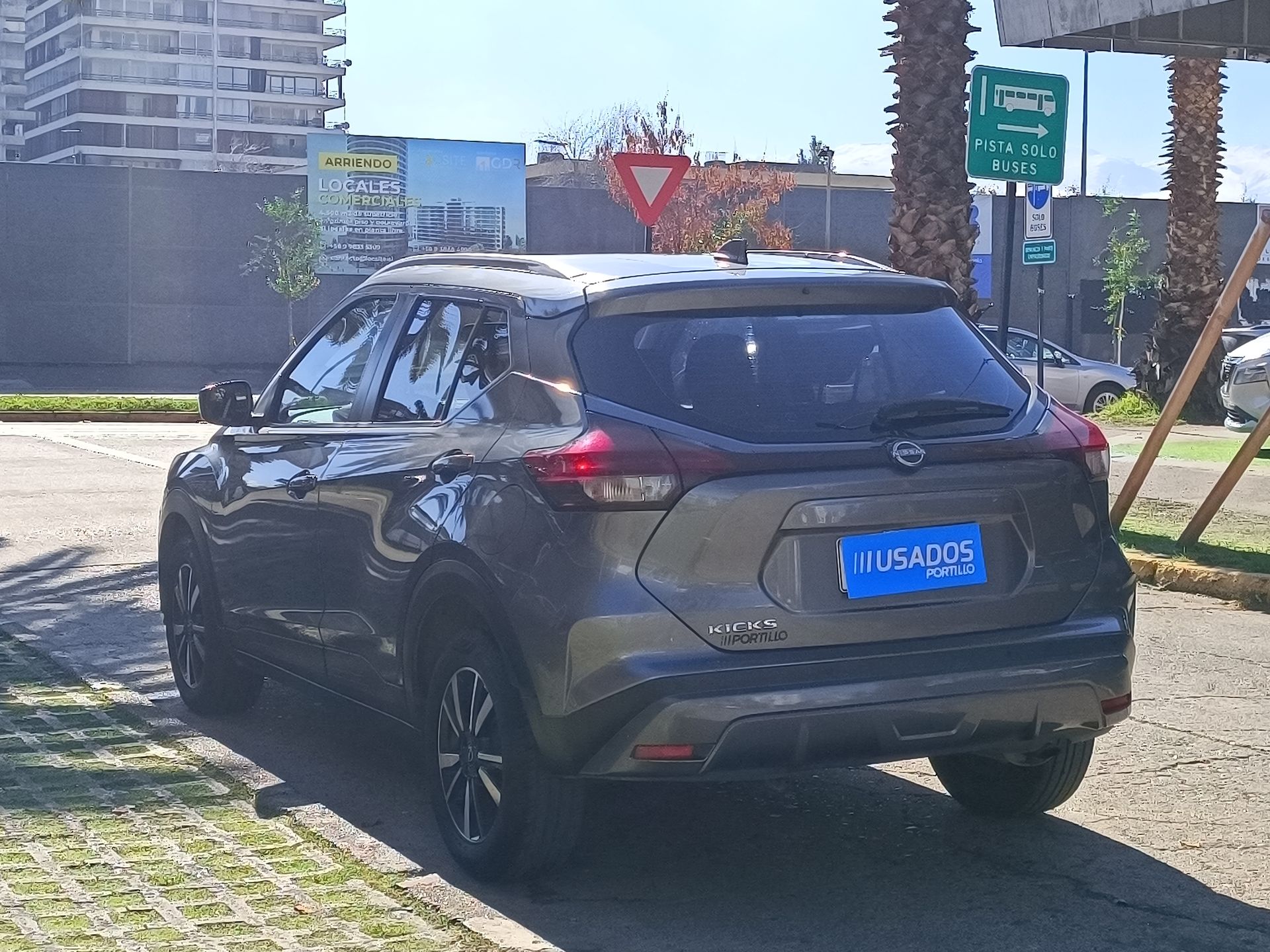 NISSAN - 5