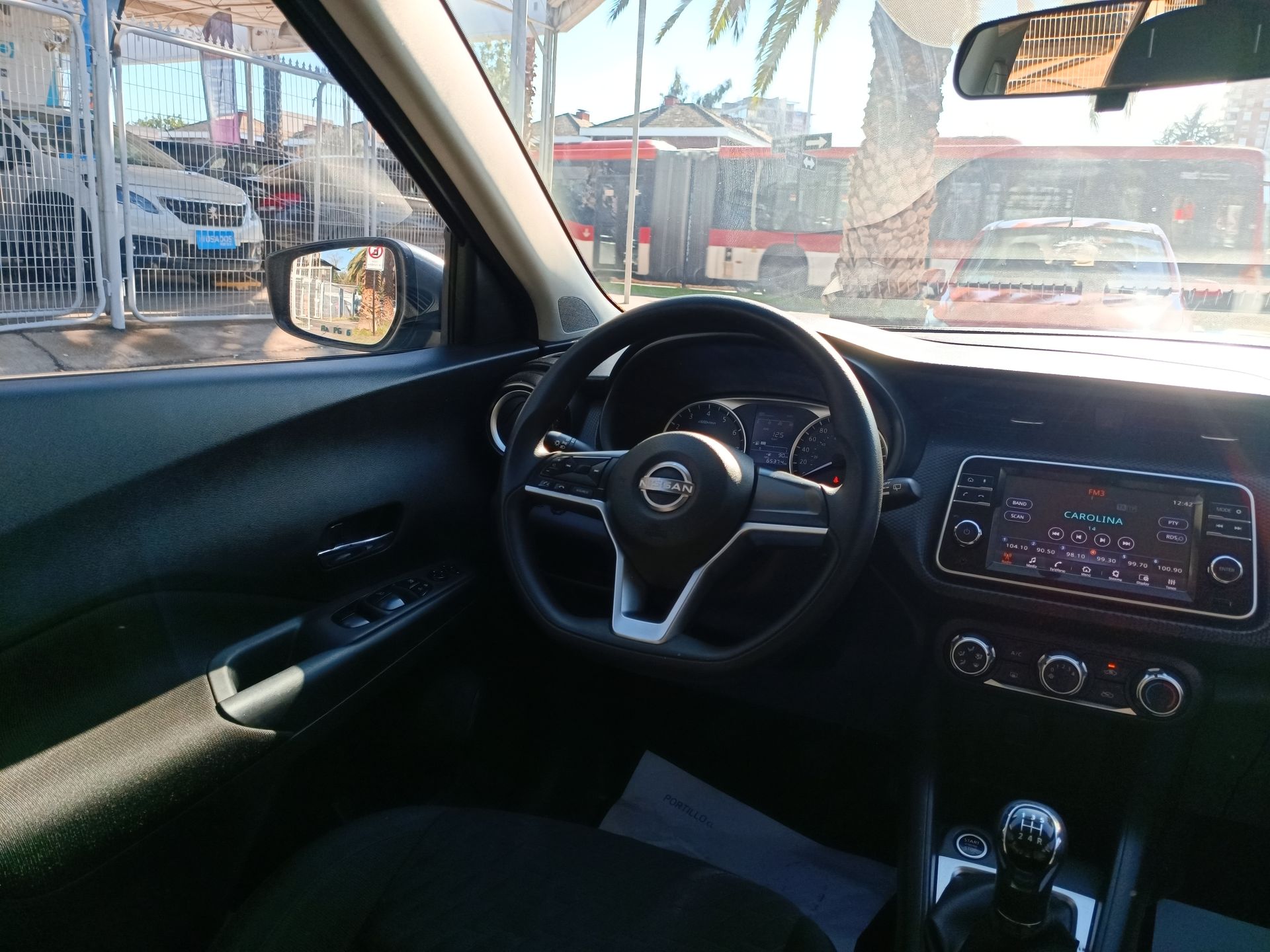 NISSAN - 16