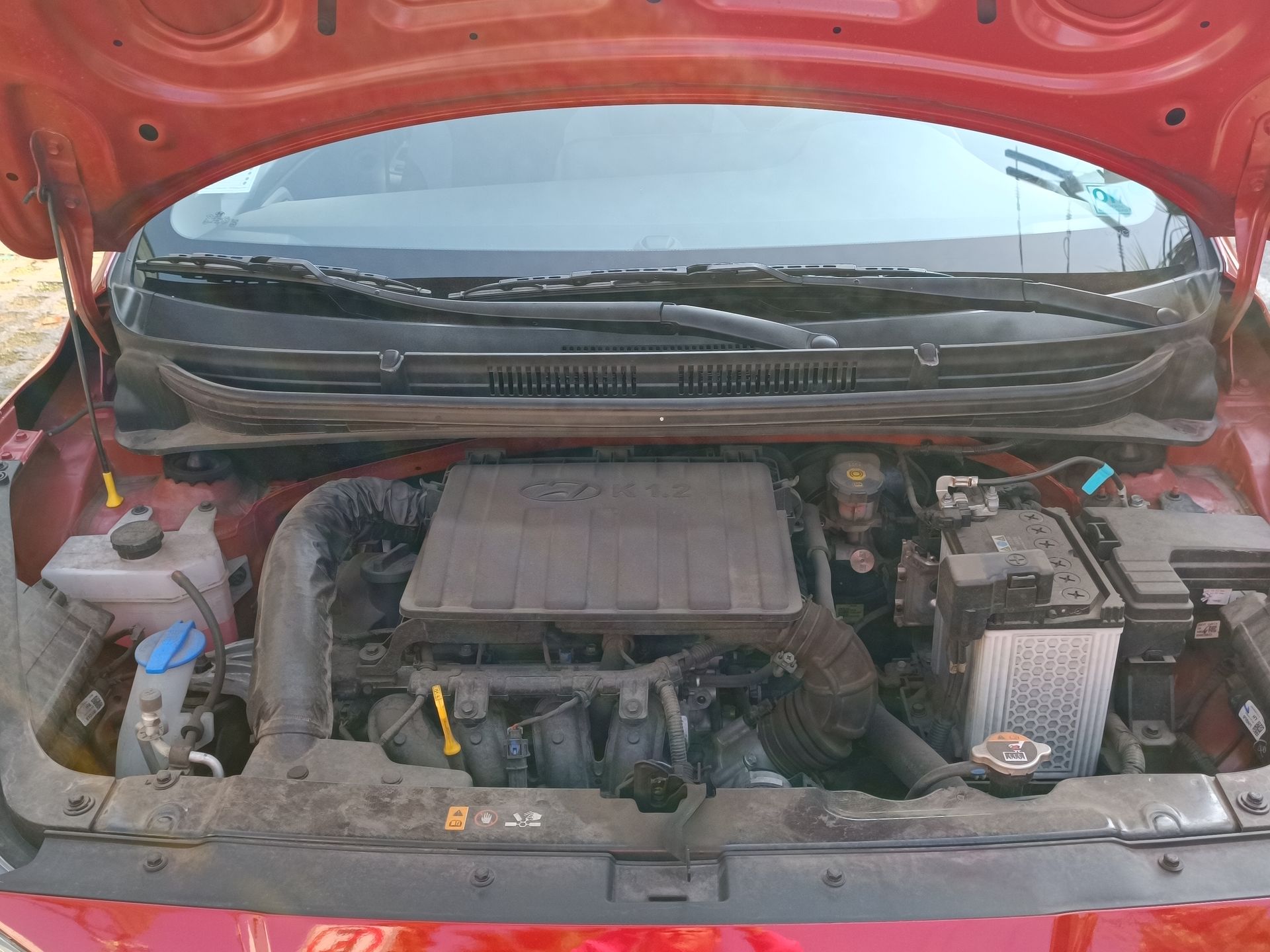 HYUNDAI - 18