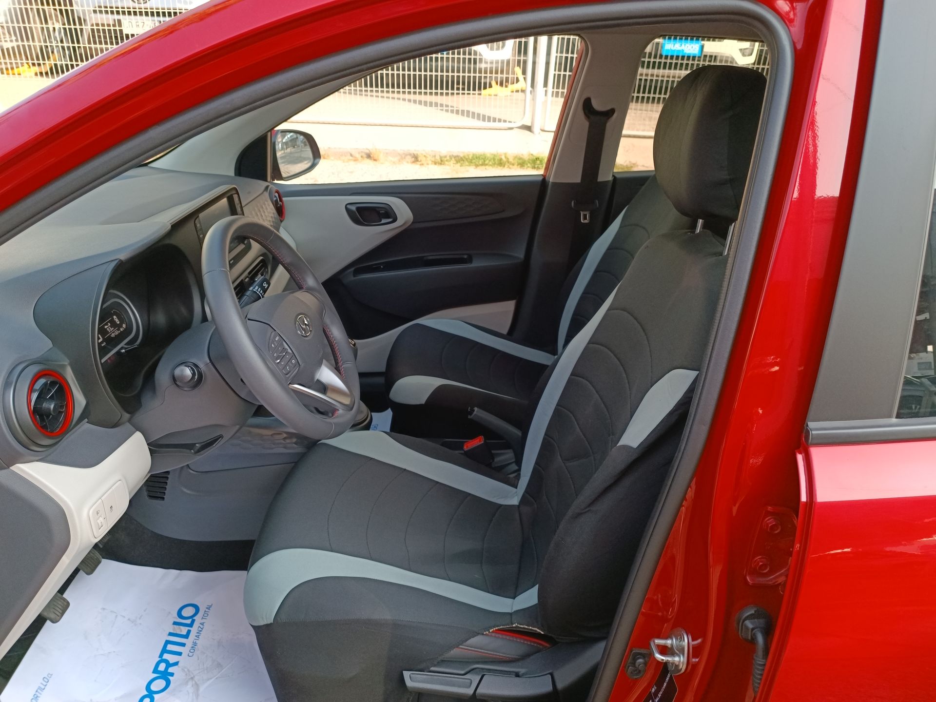 HYUNDAI - 21