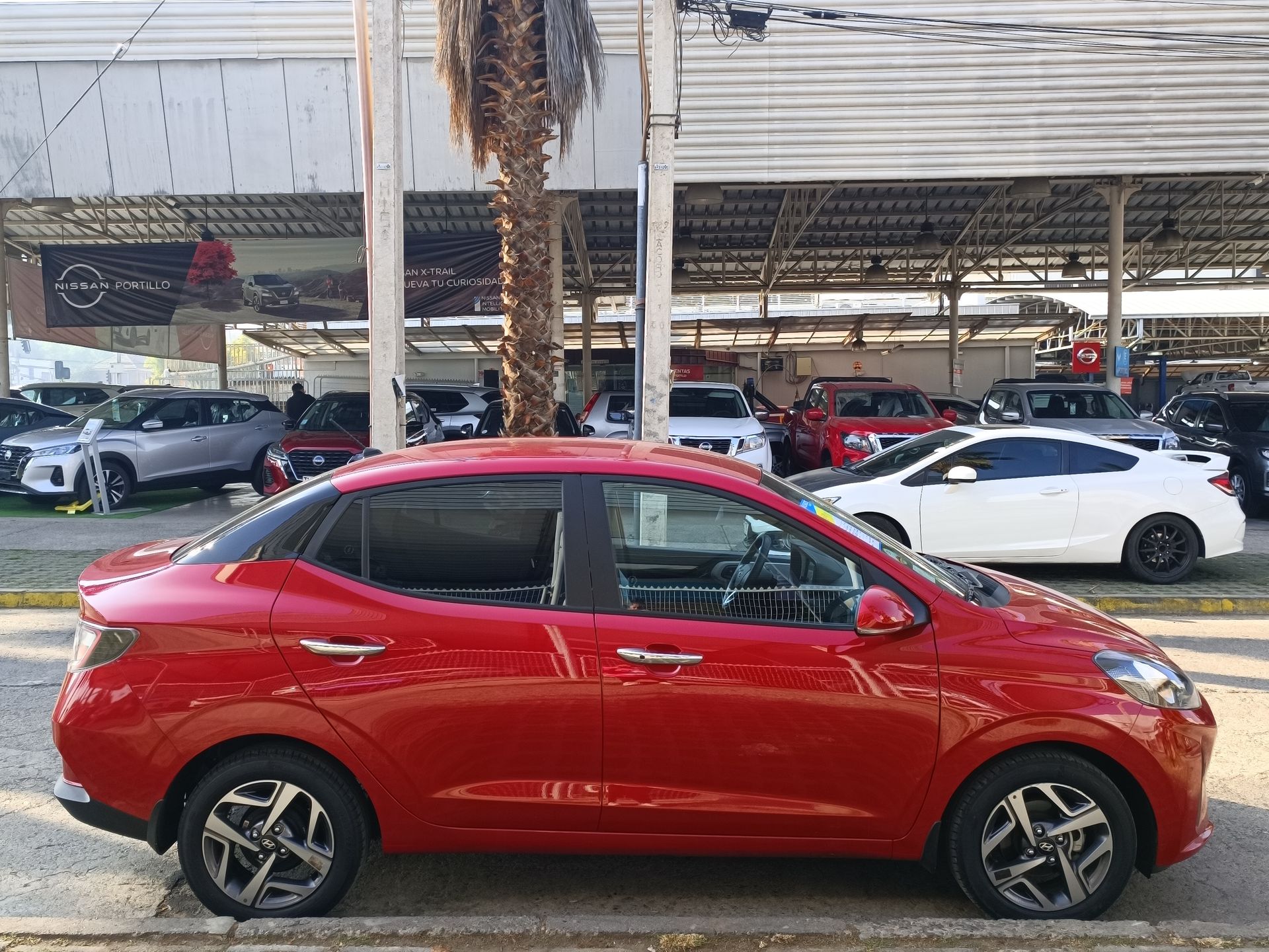 HYUNDAI - 8