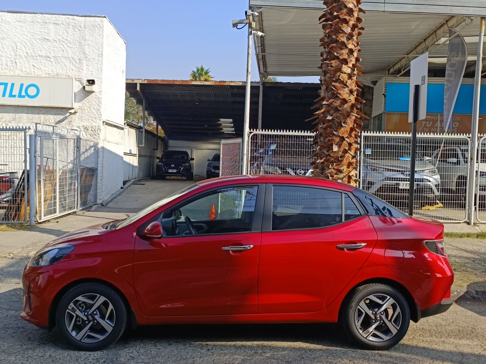 HYUNDAI - 4
