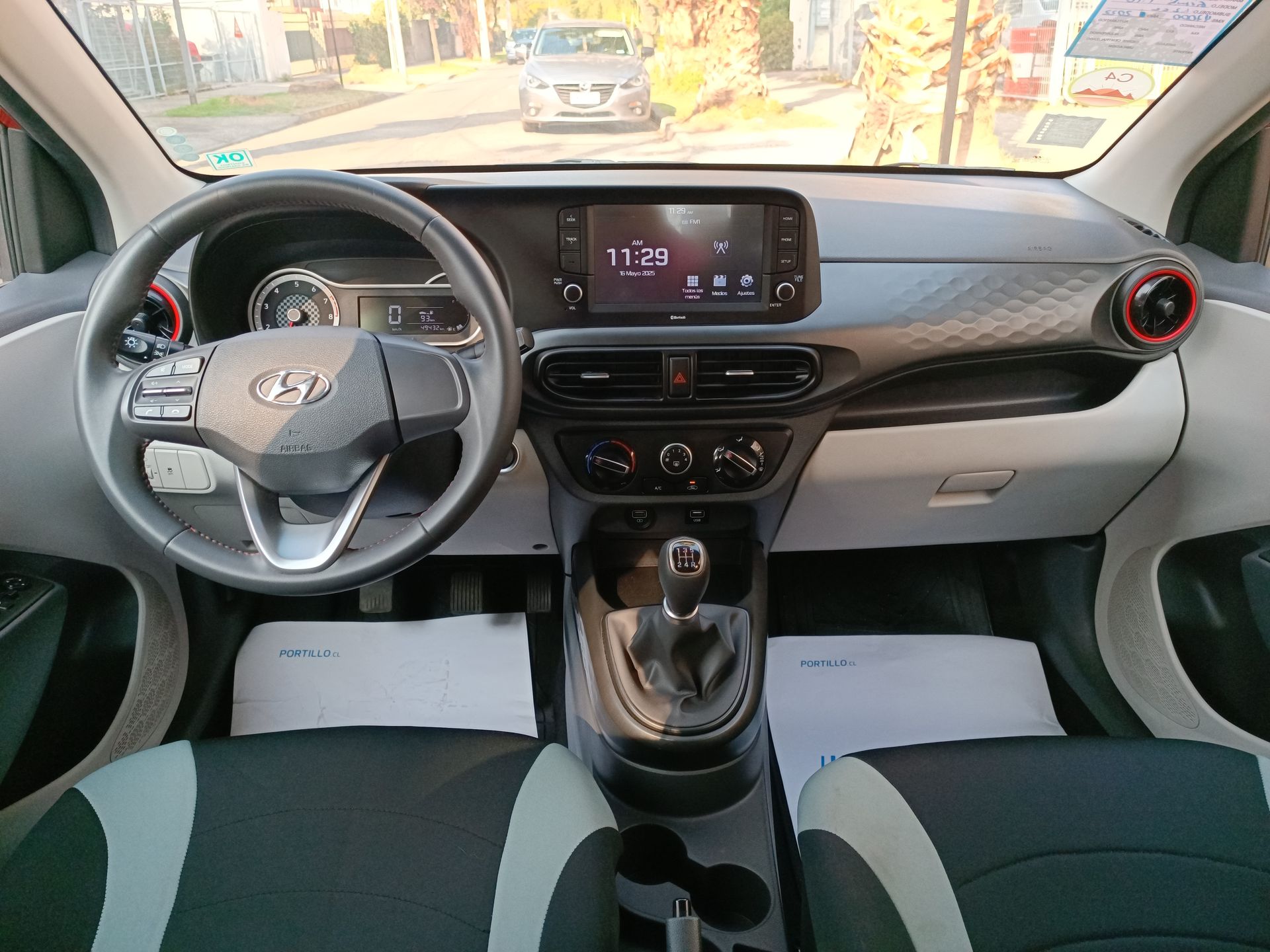 HYUNDAI - 9