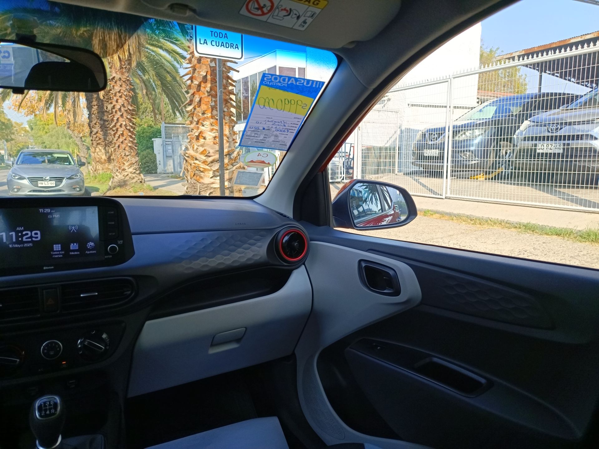 HYUNDAI - 10